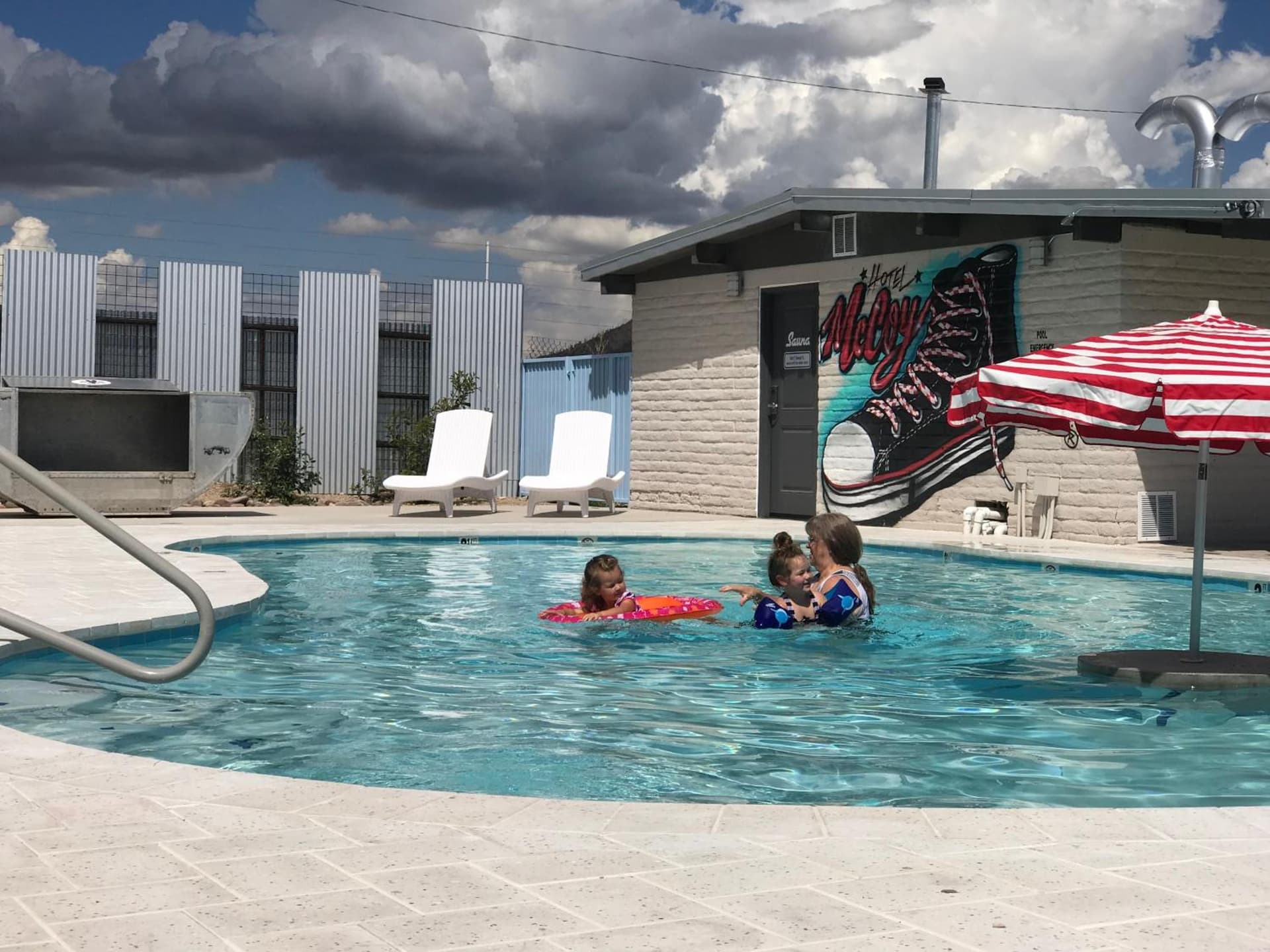 Hotel McCoy Tucson - Art, Coffee, Beer, Wine, Pool gallery photo in Tucson, AZ — image 57