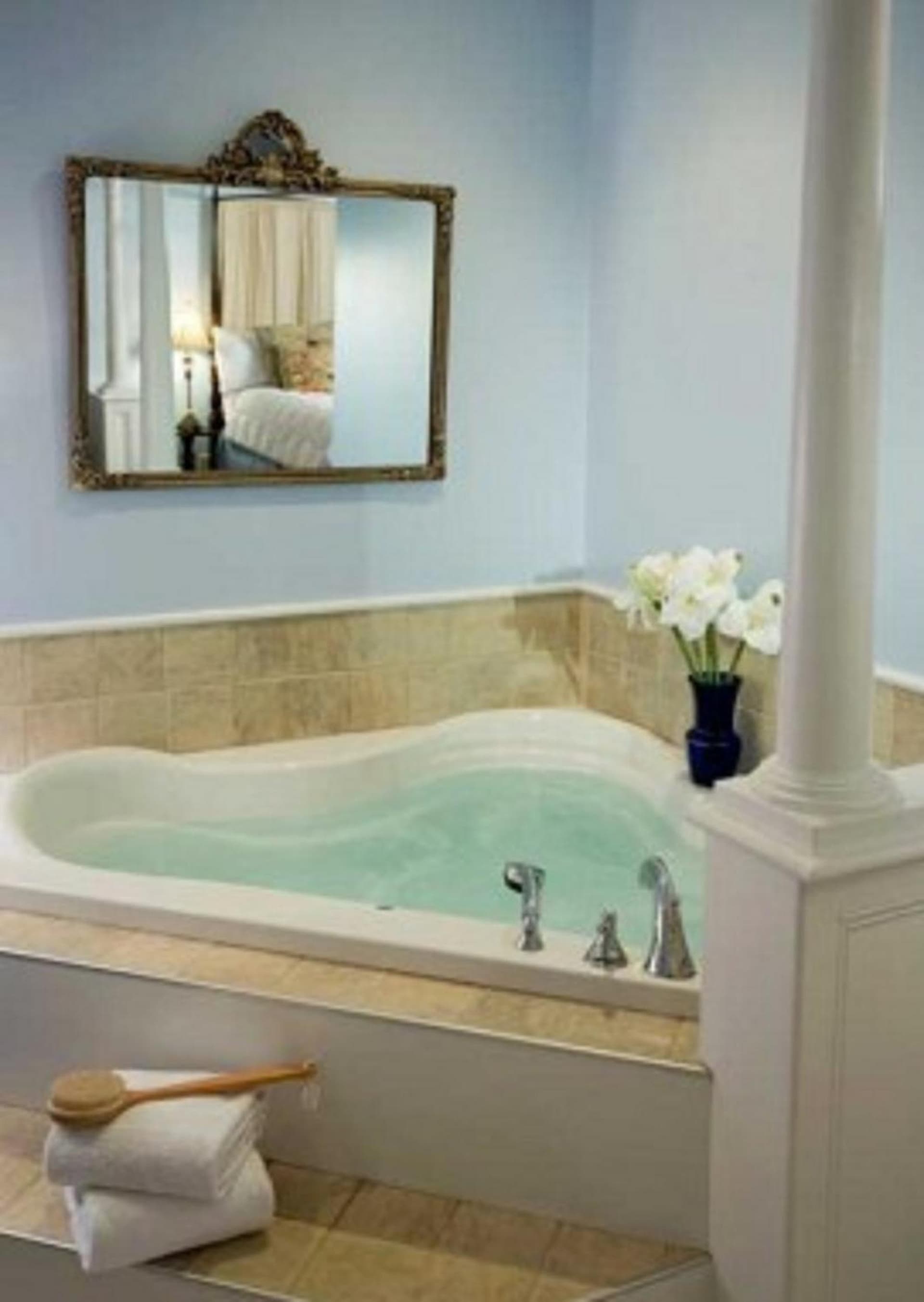 Hampton Terrace Inn property views in Lenox — gallery photo 3