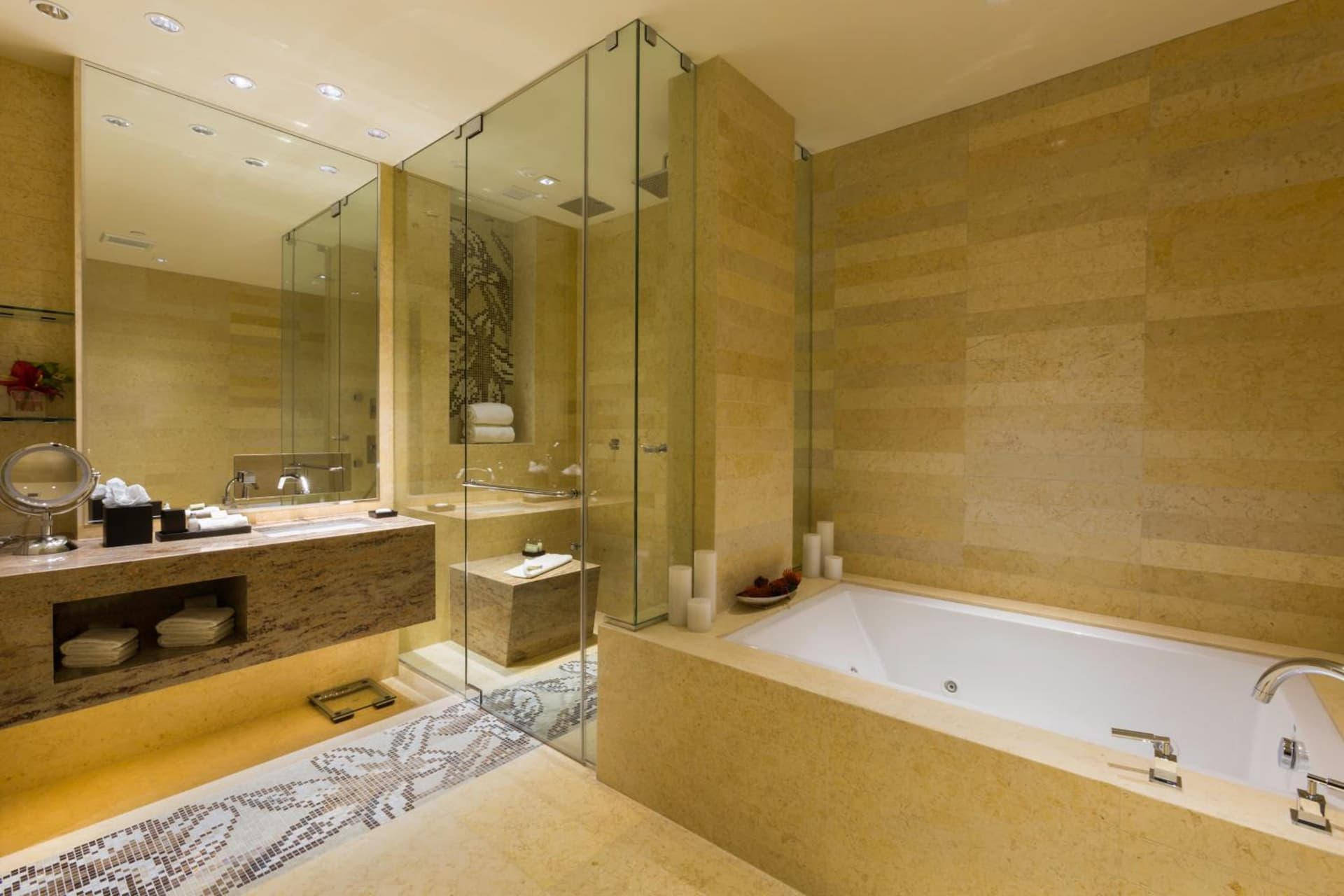 EB Hotel Miami Airport gallery photo in Miami, FL — image 5