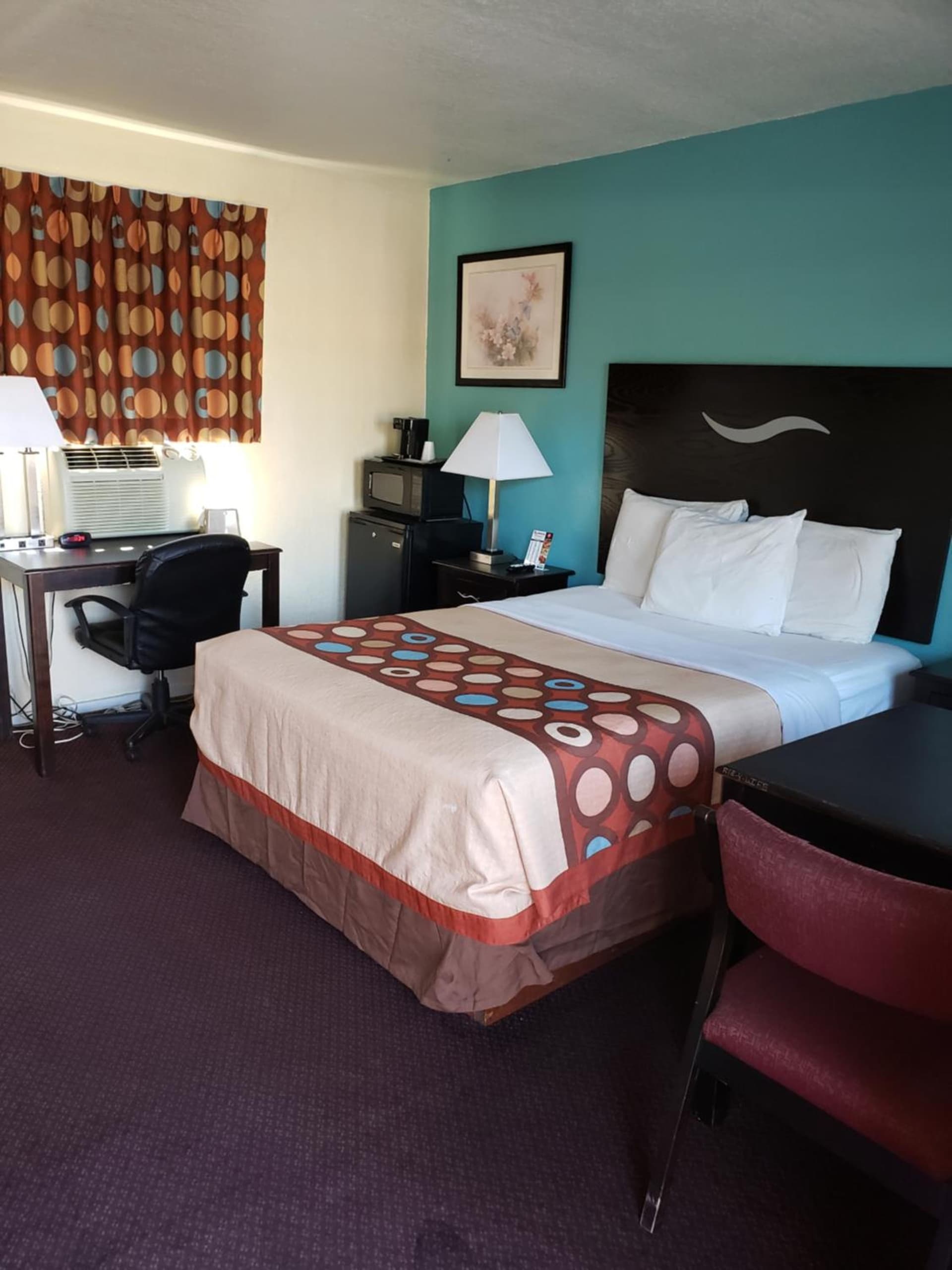 American Inn property views in Sedalia, MO — gallery photo 3