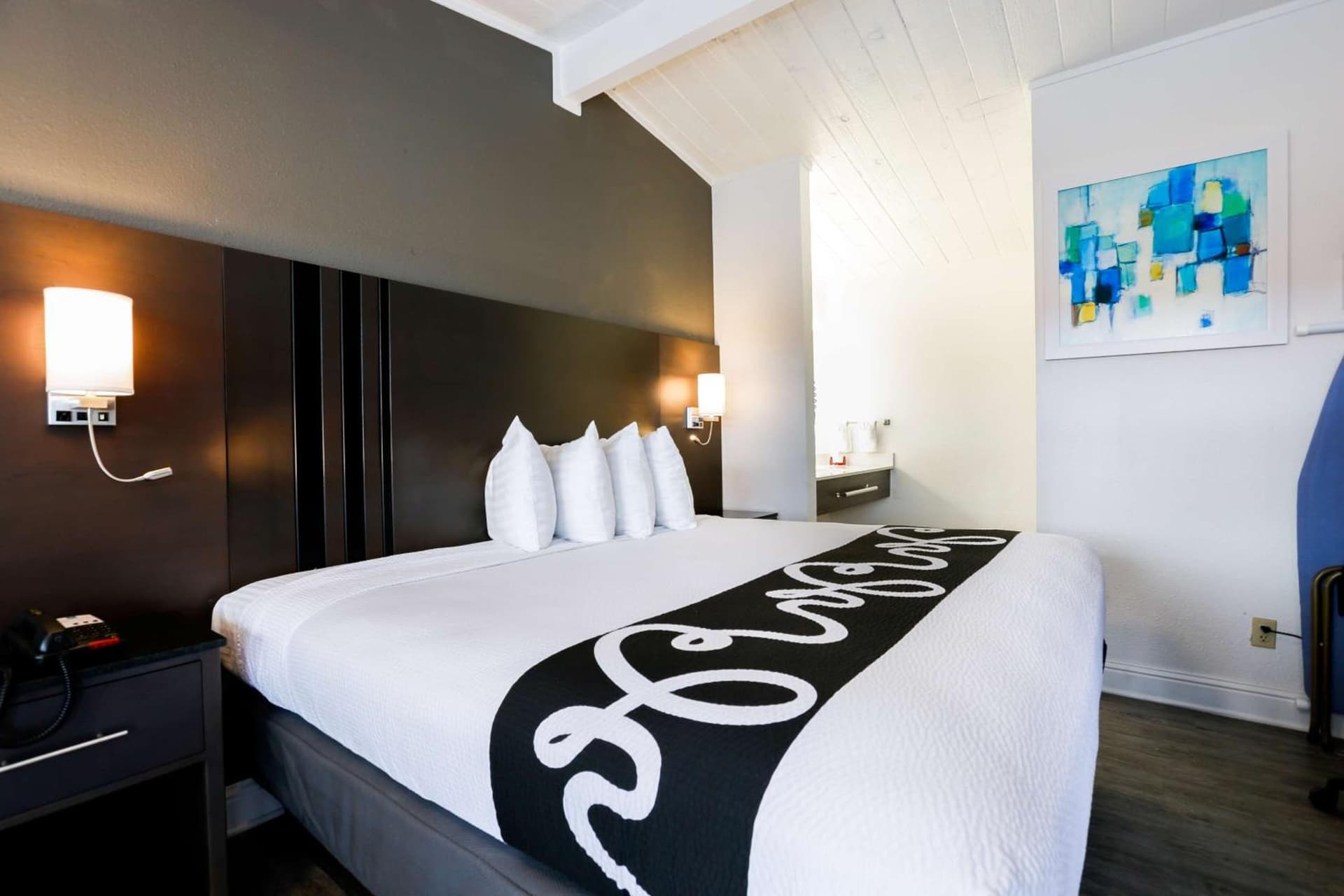 SureStay Hotel by Best Western Seaside Monterey gallery photo in Seaside, CA — image 55
