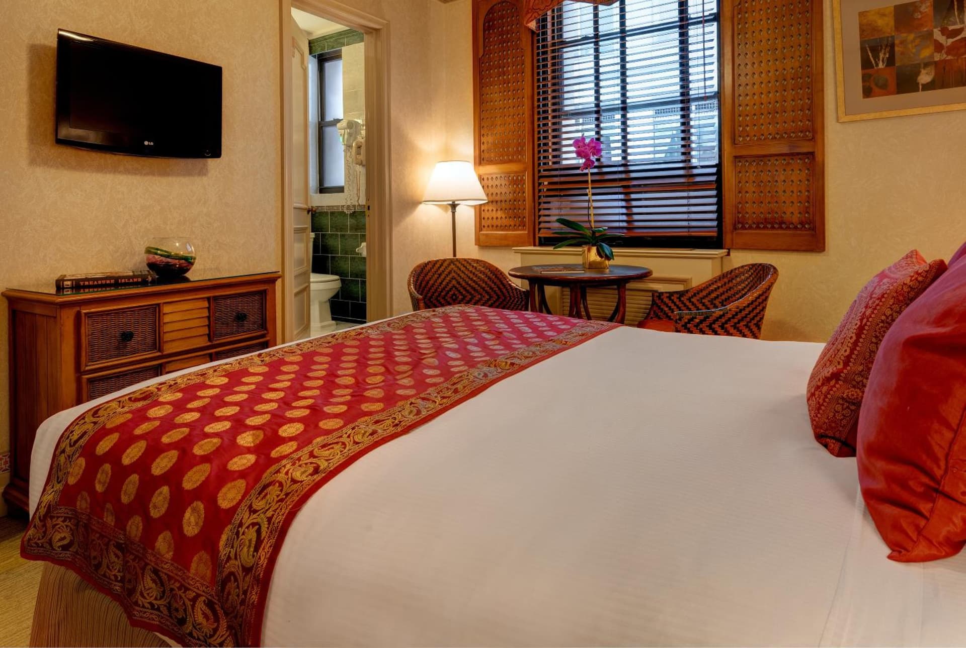 Casablanca Hotel by Library Hotel Collection gallery photo in New York, NY — image 39