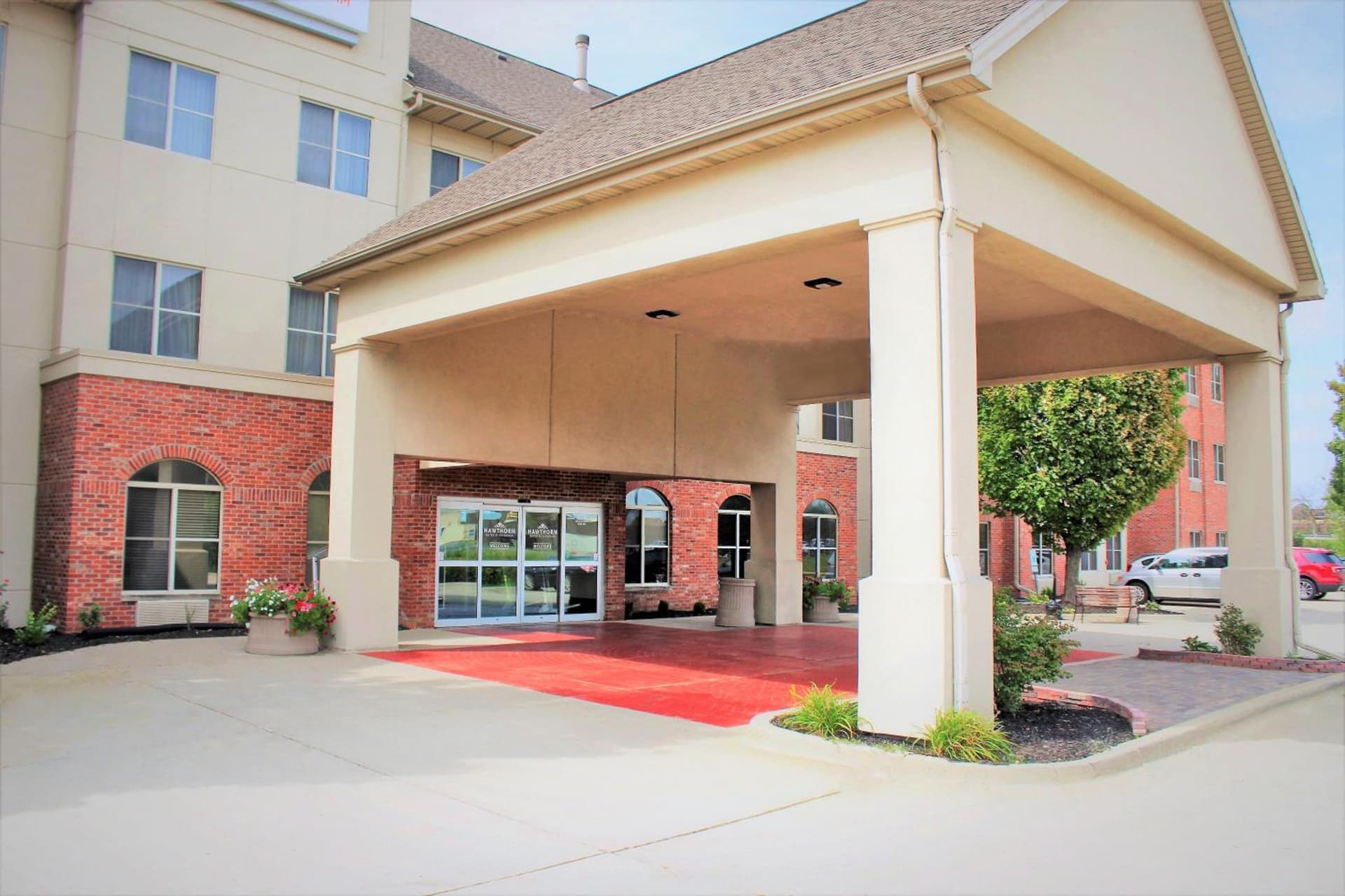 Hawthorn Extended Stay by Wyndham Bloomington gallery photo in Bloomington, IL — image 8