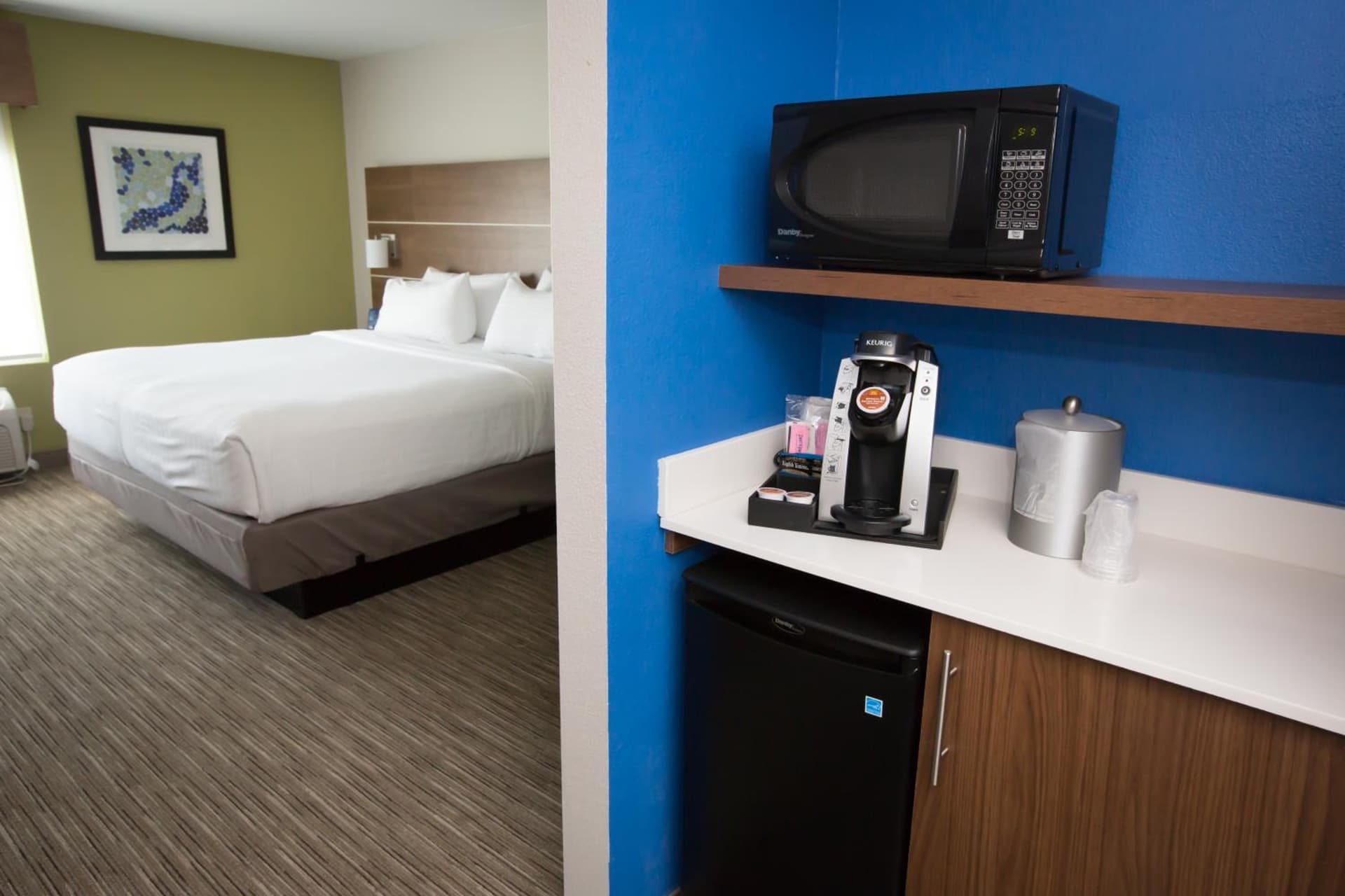 Holiday Inn Express Hotel & Suites Madison by IHG property views in Madison, IN — gallery photo 3