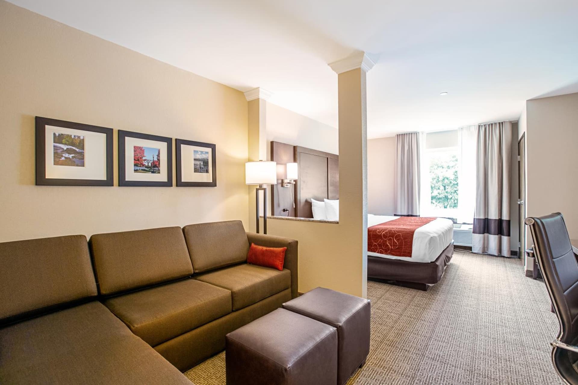 Comfort Suites Fishkill near Interstate 84 gallery photo in Fishkill, NY — image 10