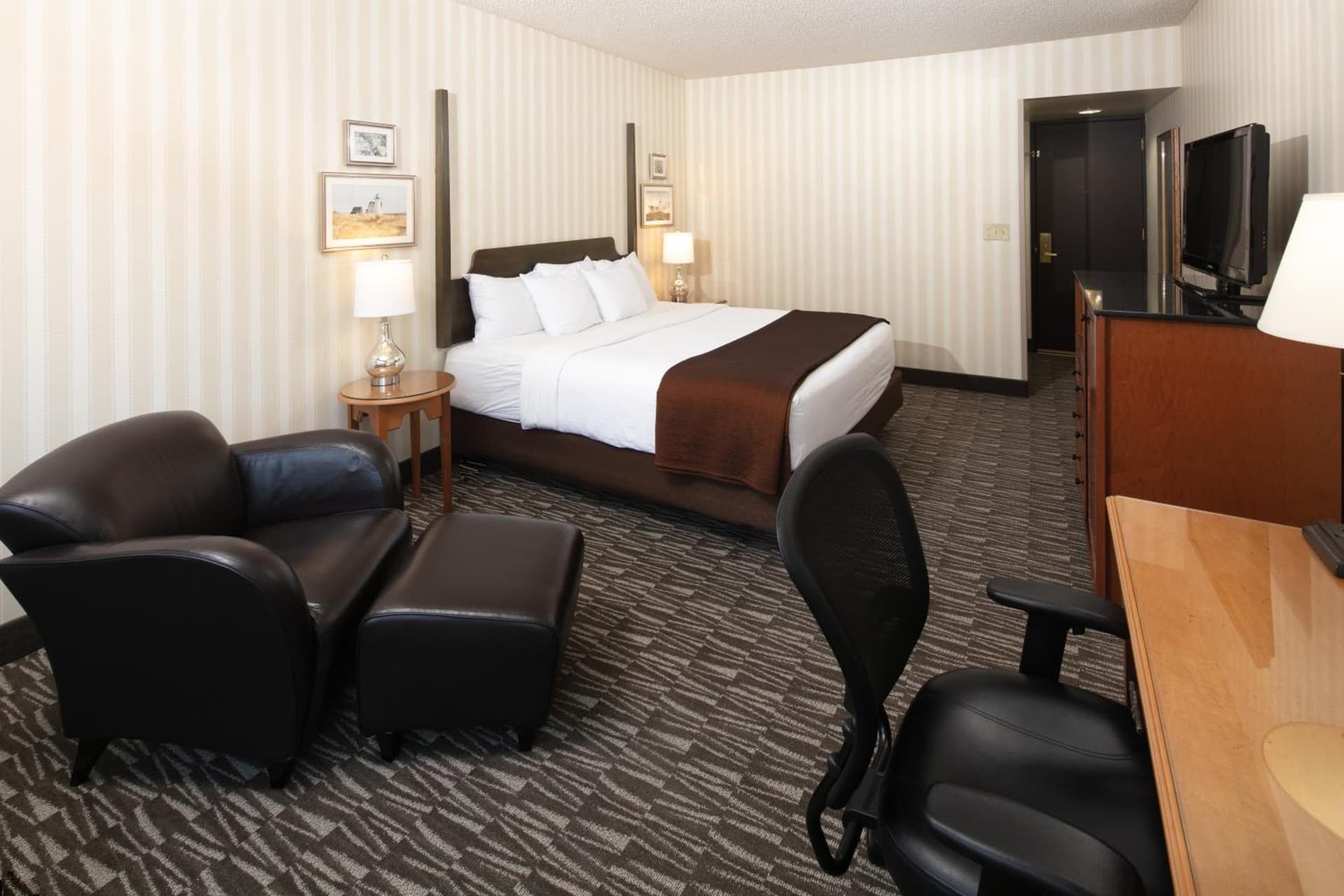 Red Lion Hotel Bellevue gallery photo in Bellevue, WA — image 21