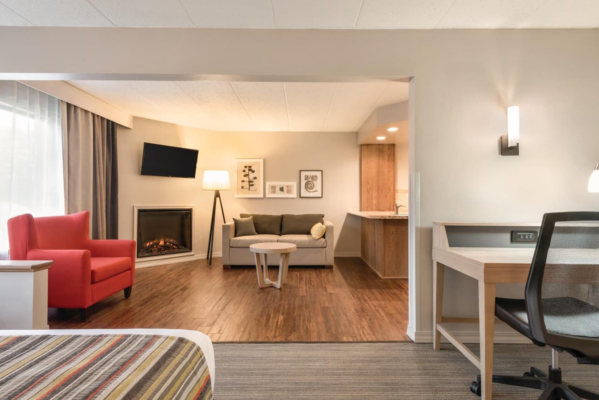 Country Inn & Suites by Radisson, La Crosse, WI gallery photo in La Crosse, WI — image 32