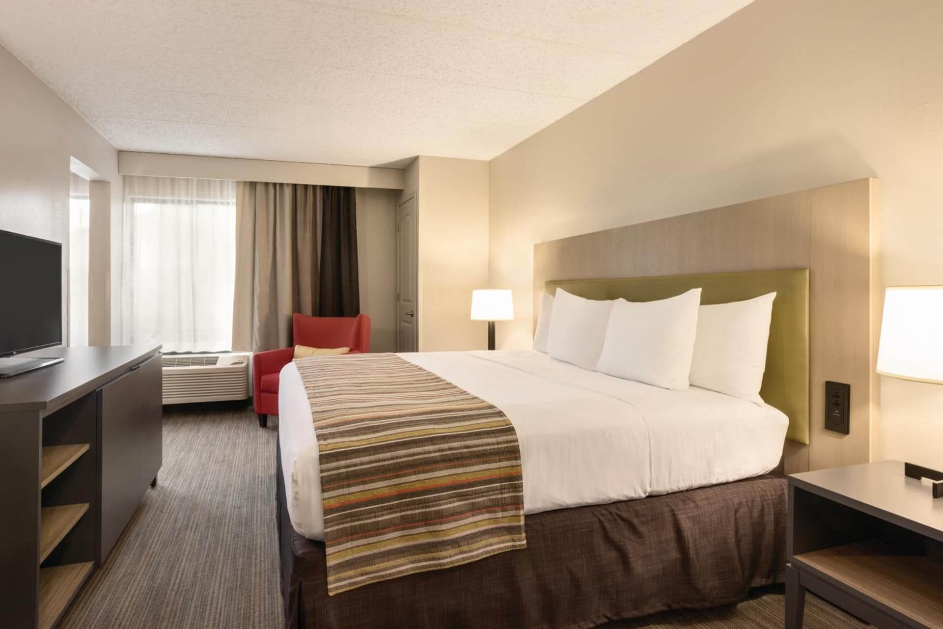 Country Inn & Suites by Radisson, La Crosse, WI gallery photo in La Crosse, WI — image 60