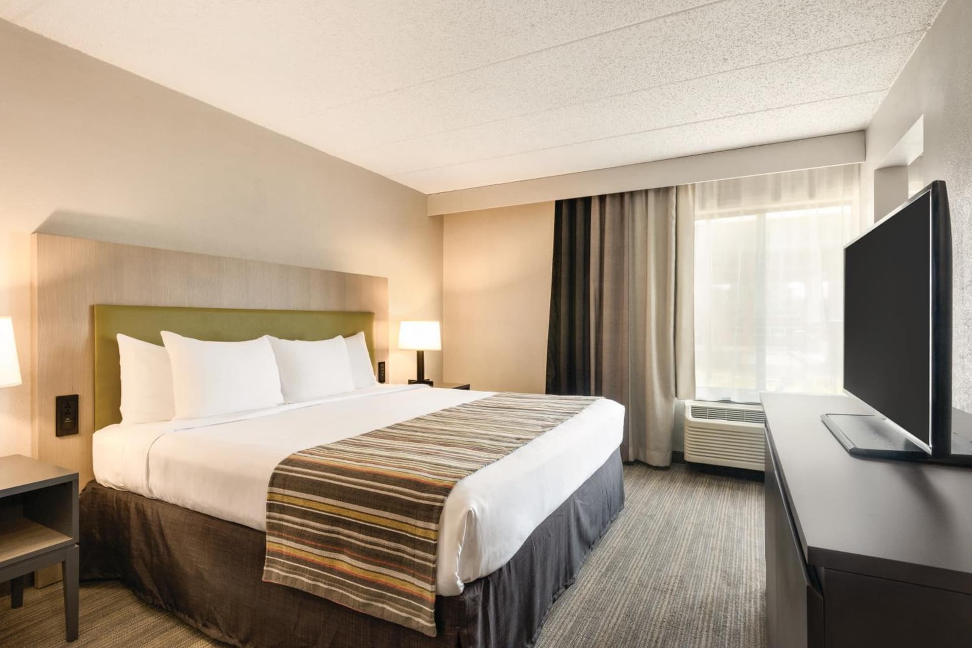 Country Inn & Suites by Radisson, La Crosse, WI gallery photo in La Crosse, WI — image 38