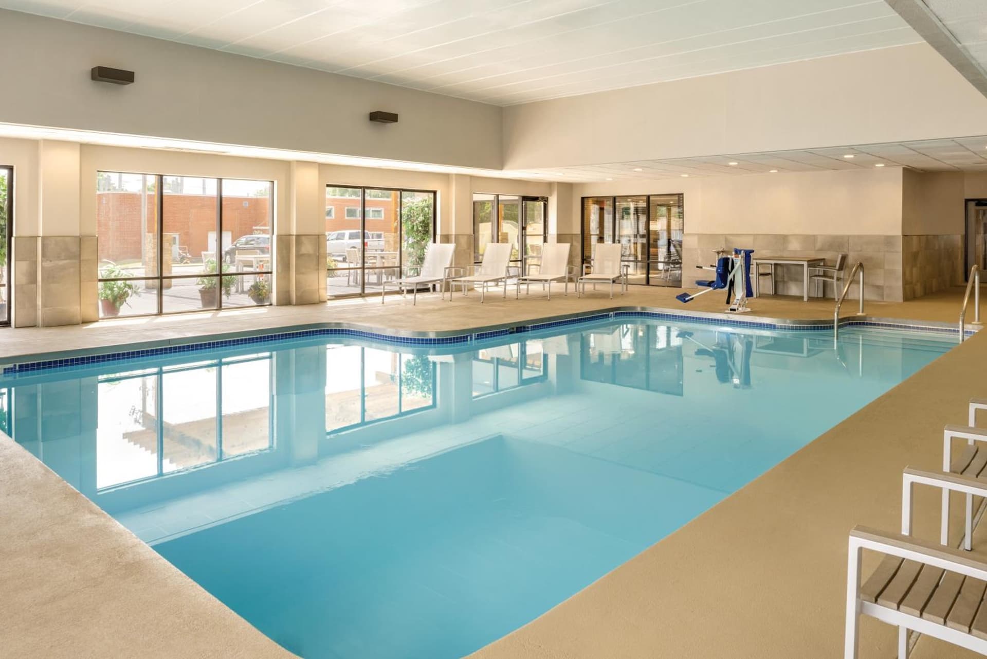 Country Inn & Suites by Radisson, La Crosse, WI gallery photo in La Crosse, WI — image 56