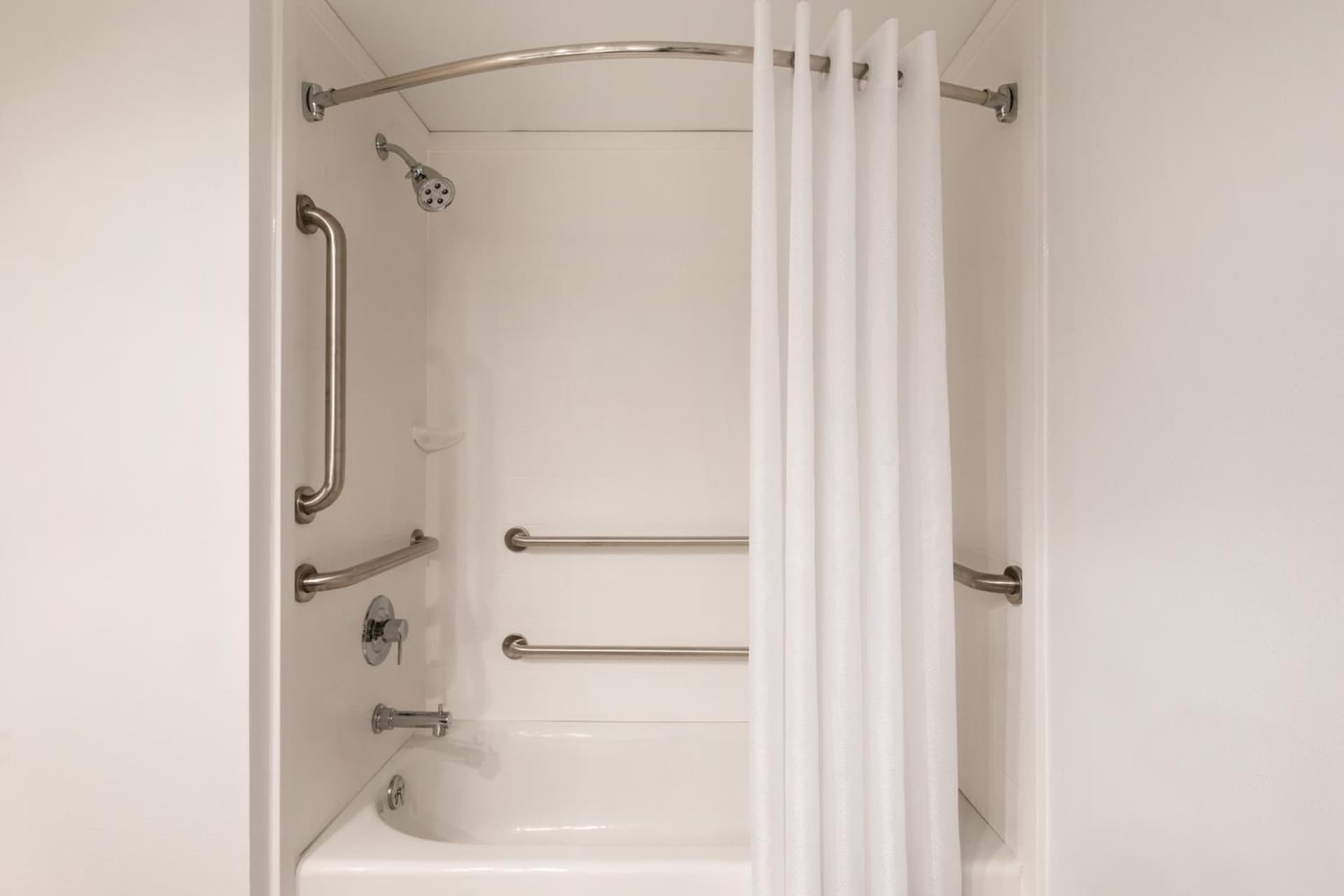 Country Inn & Suites by Radisson, La Crosse, WI gallery photo in La Crosse, WI — image 25
