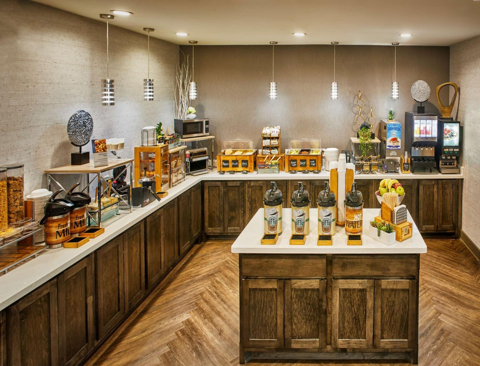 Best Western Plus Lewisville Flower Mound gallery photo in Lewisville, TX — image 19