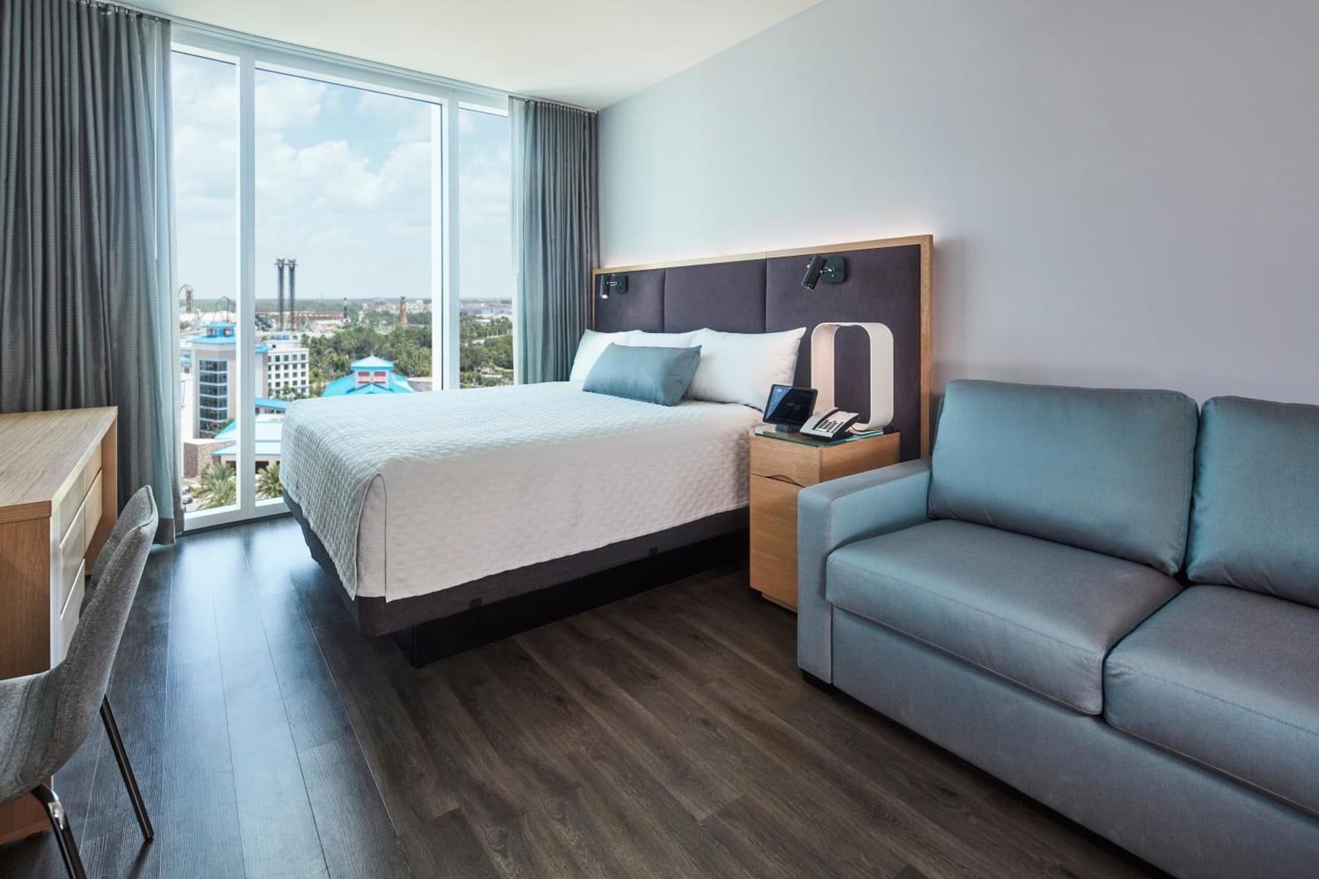 Universal's Aventura Hotel interior in Orlando, FL — gallery photo 2