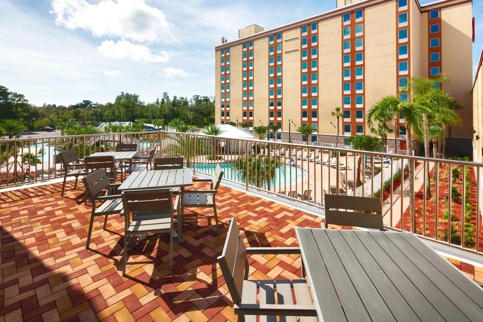 Radisson Hotel Orlando Lake Buena Vista South property views in Kissimmee, FL — gallery photo 3