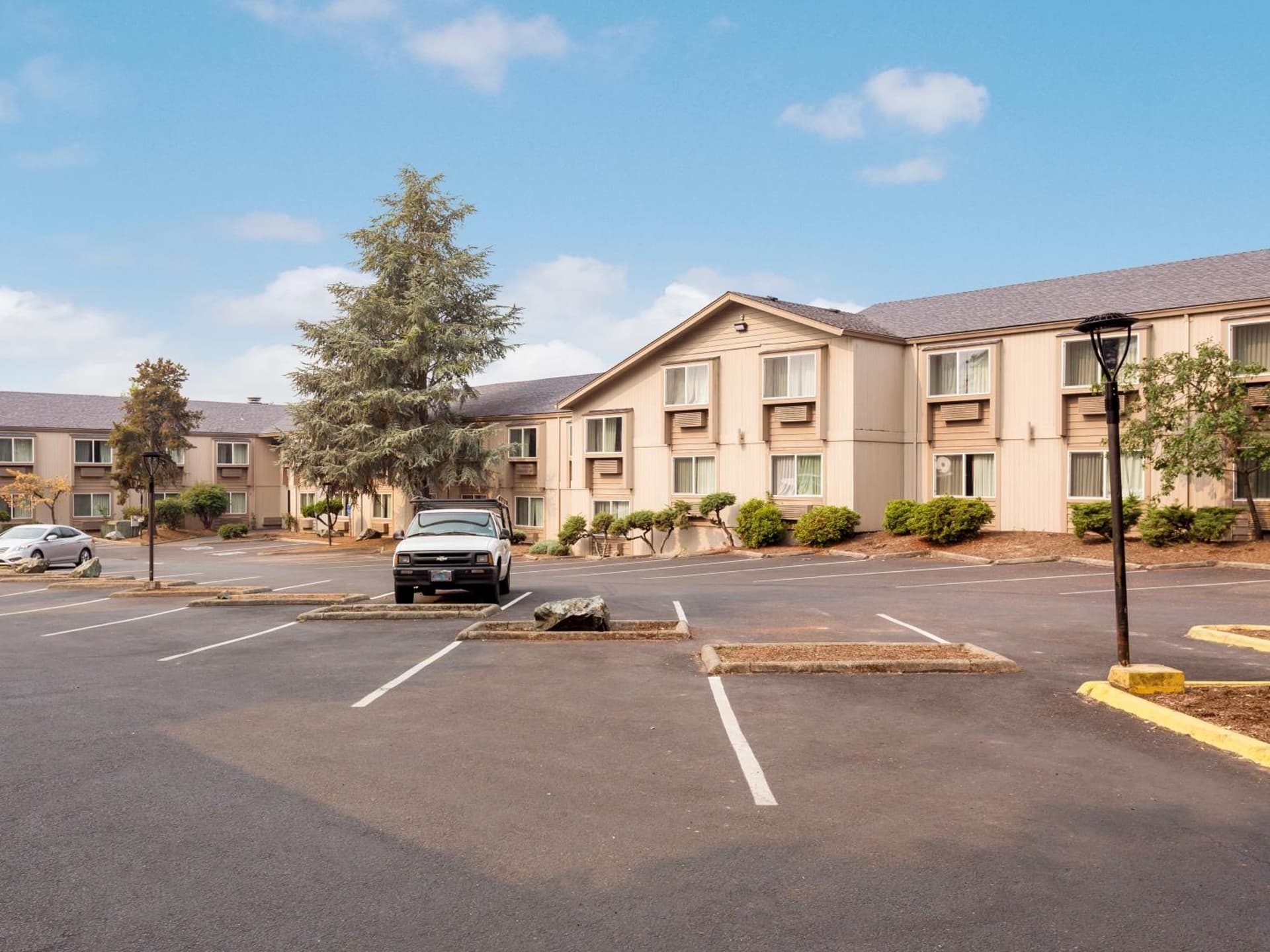 Red Lion Inn & Suites Grants Pass gallery photo in Grants Pass, OR — image 16