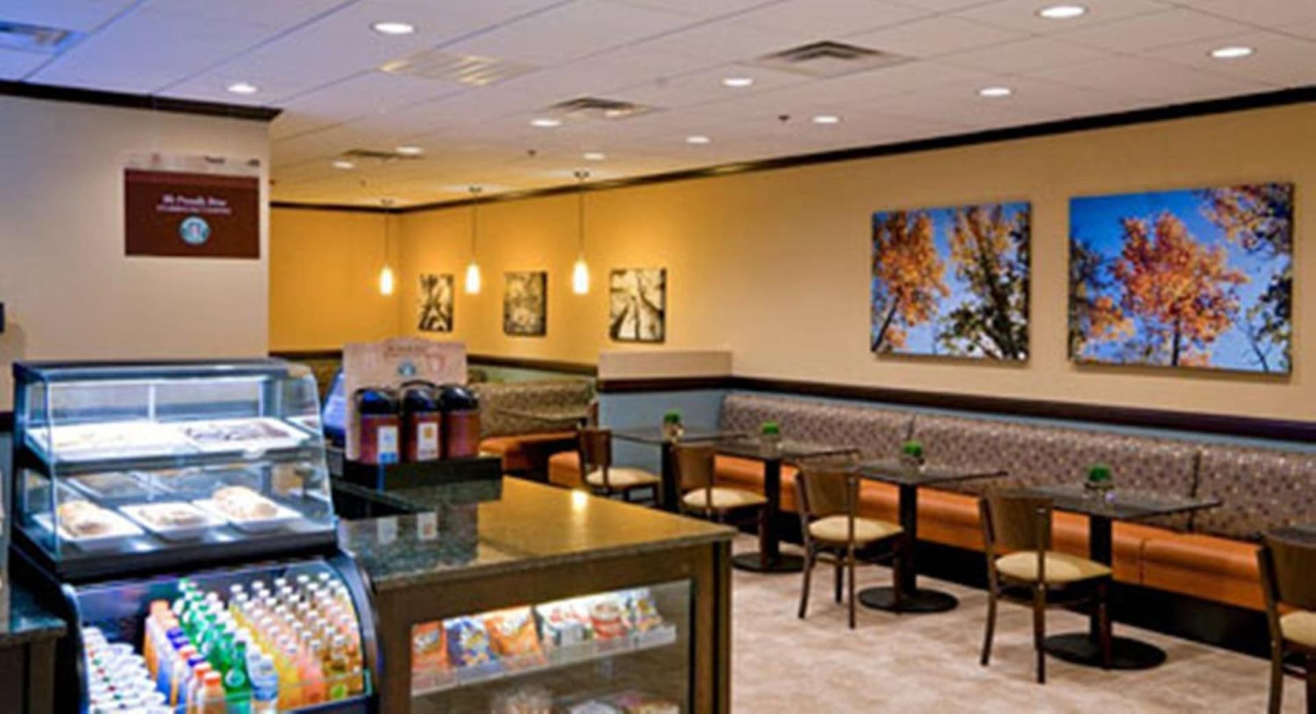 Wyndham Garden OKC Airport - Event Center, Indoor pool, Arcade Near Paycom, Fairgrounds gallery photo in Oklahoma City, OK — image 48