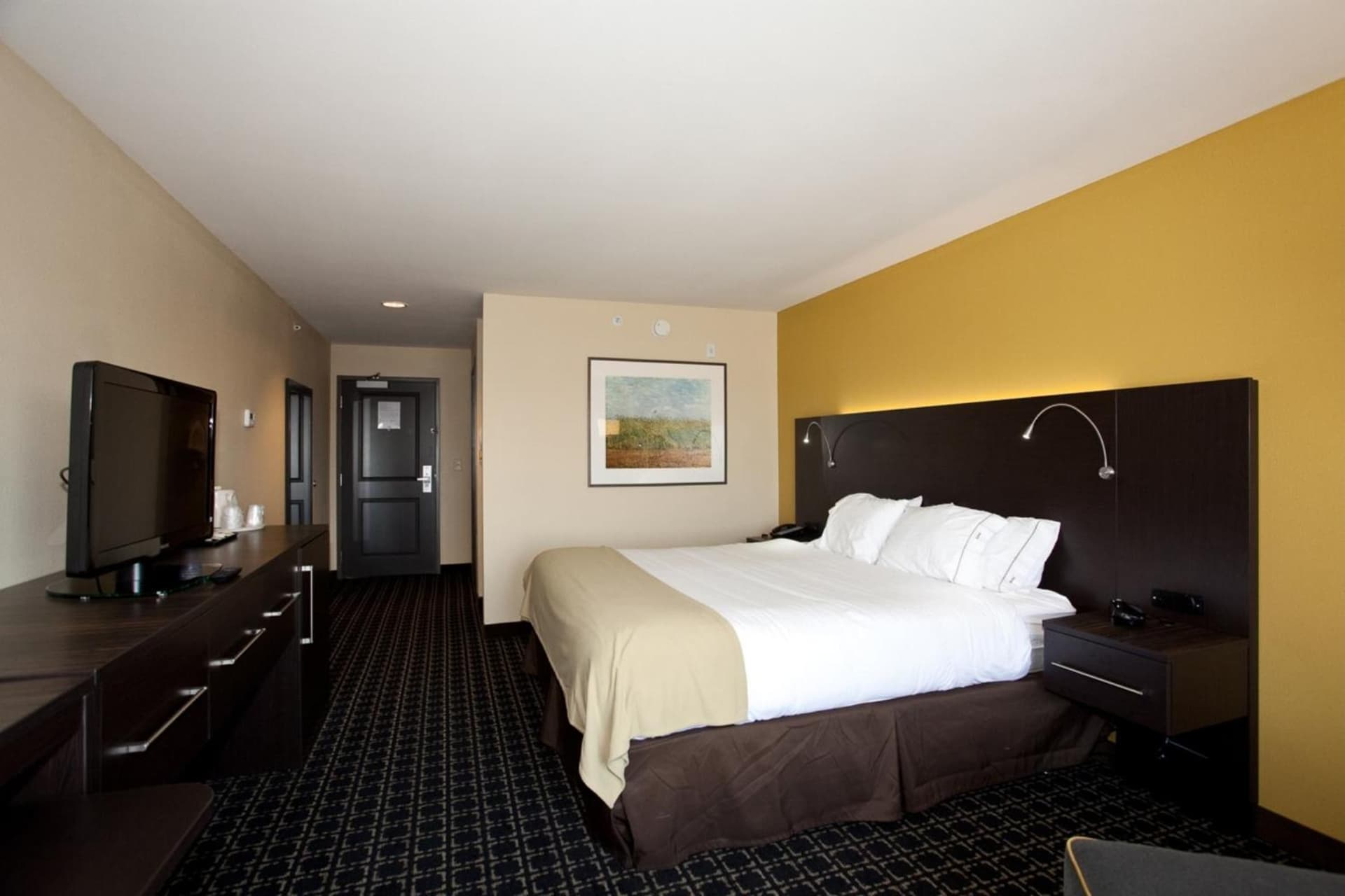 Holiday Inn Express Newton by IHG interior in Newton, KS — gallery photo 2