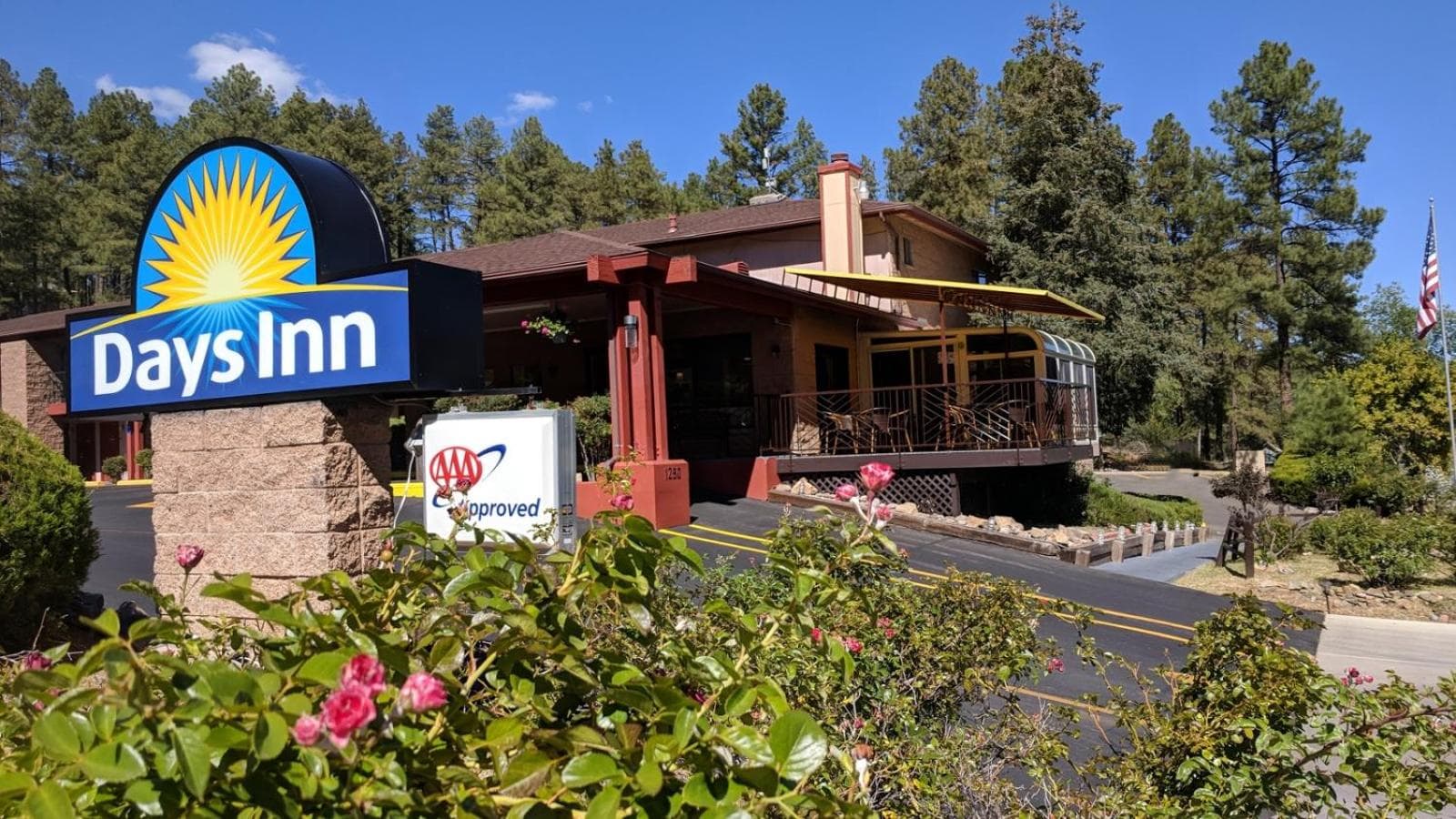 Days Inn by Wyndham Prescott property views in Prescott, AZ — gallery photo 3