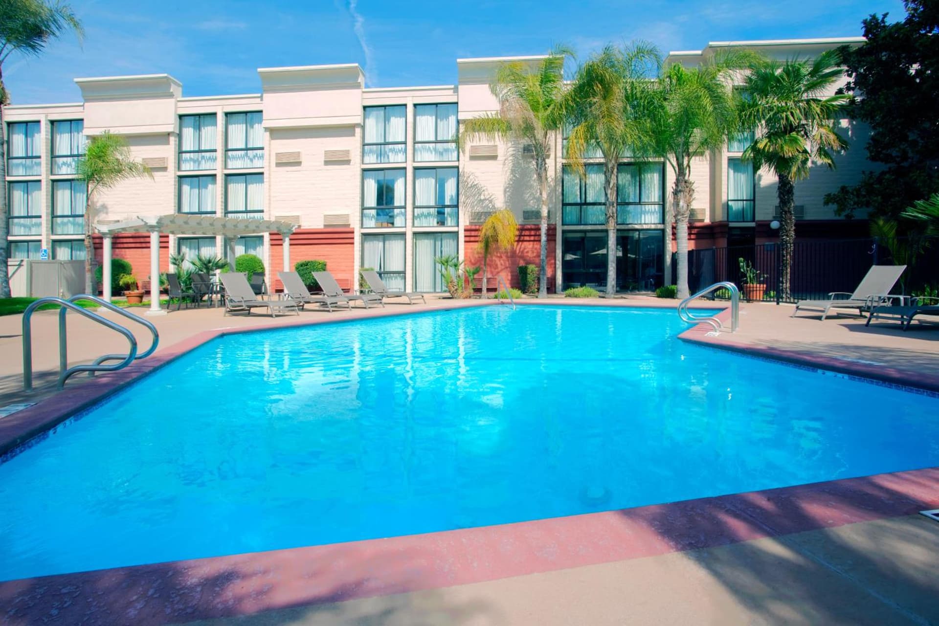 Wyndham Visalia gallery photo in Visalia, CA — image 12