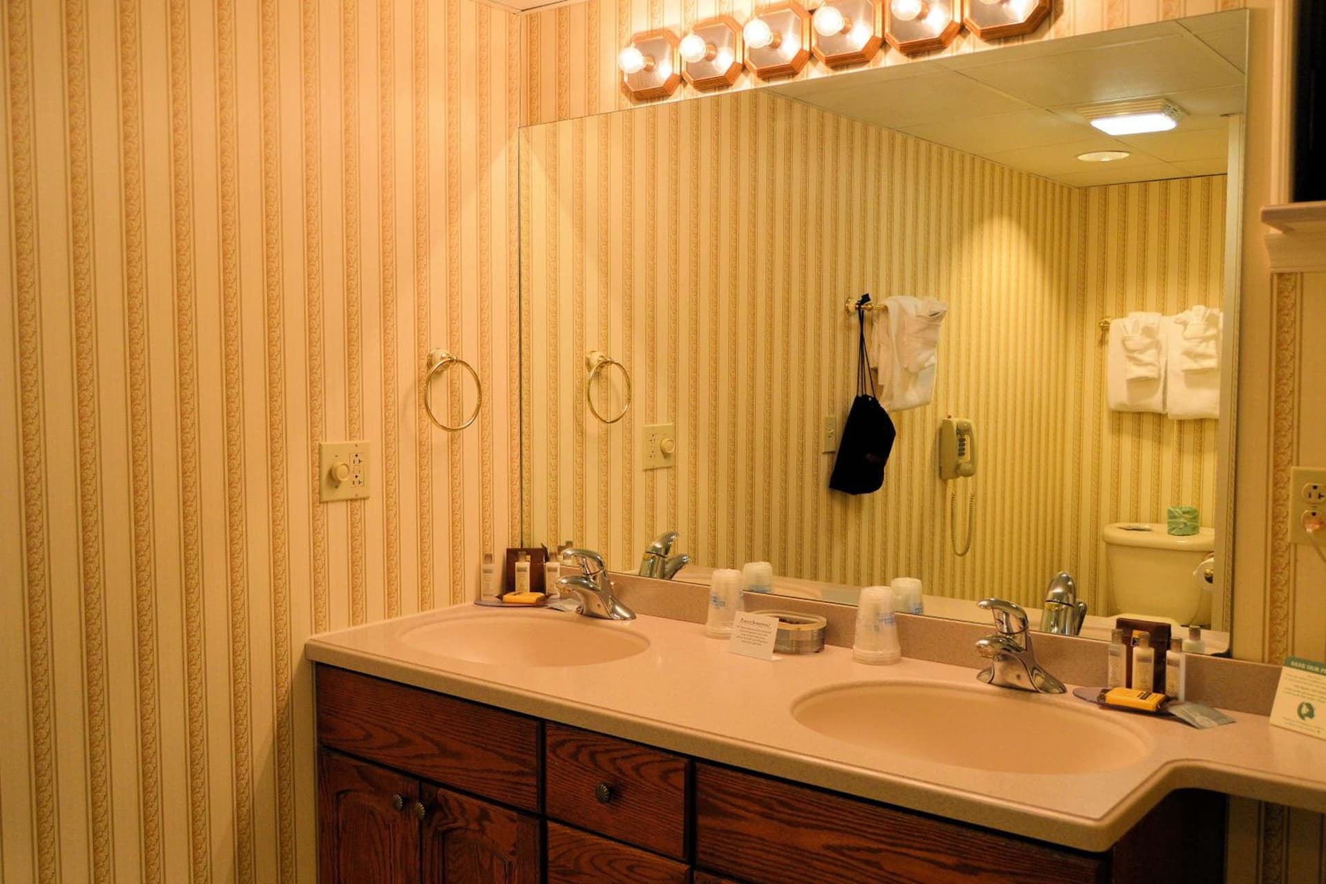 Best Western Plus Genetti Wilkes Barre gallery photo in Wilkes-Barre, PA — image 4