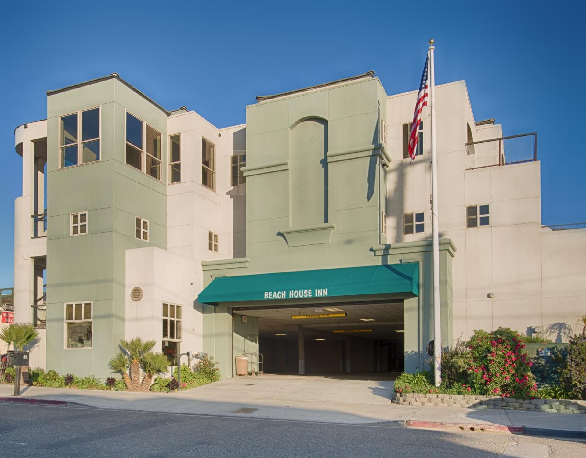 Beach House Inn & Suites gallery photo in Pismo Beach, CA — image 192