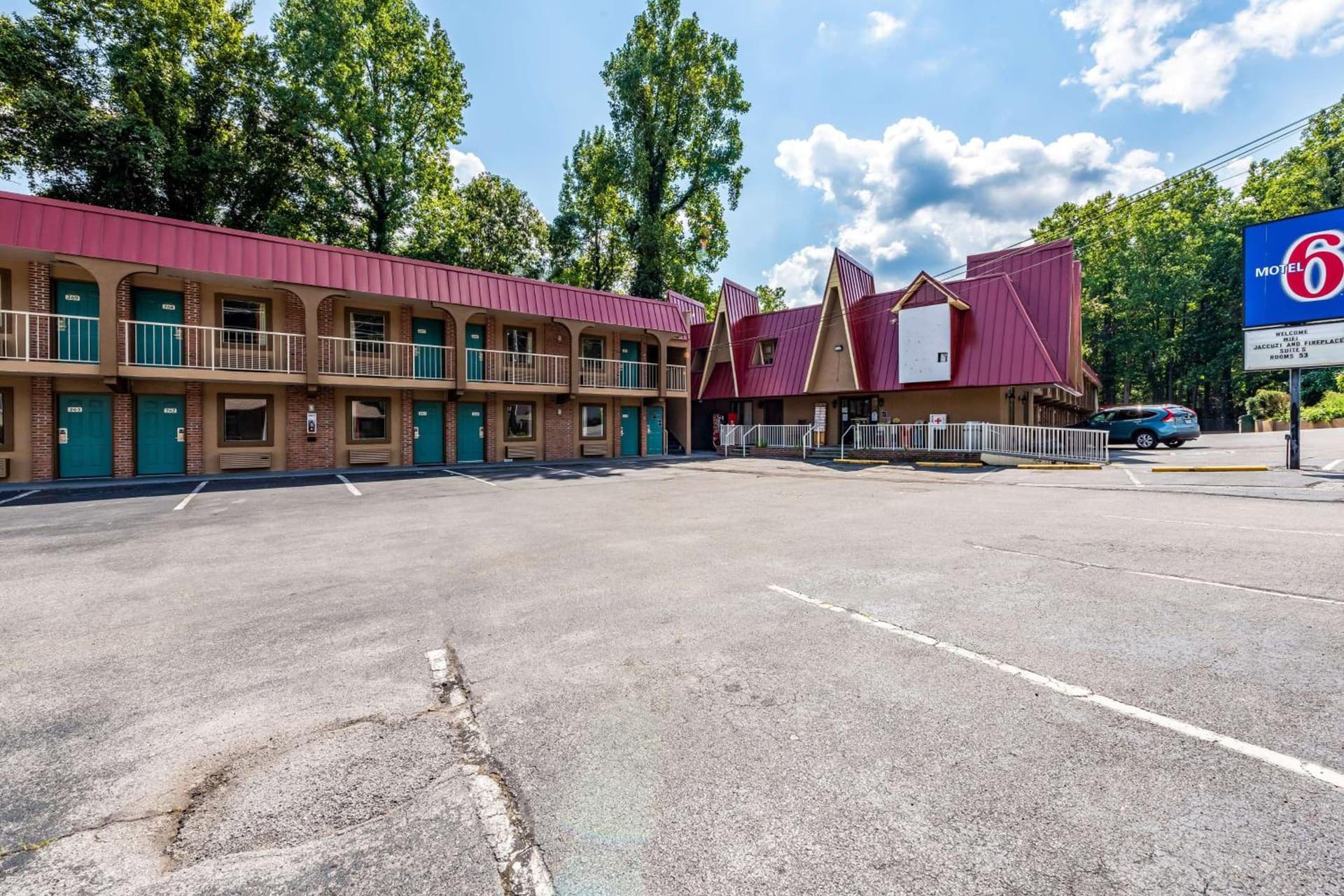Motel 6-Gatlinburg, TN - Smoky Mountains property views in Gatlinburg, TN — gallery photo 3
