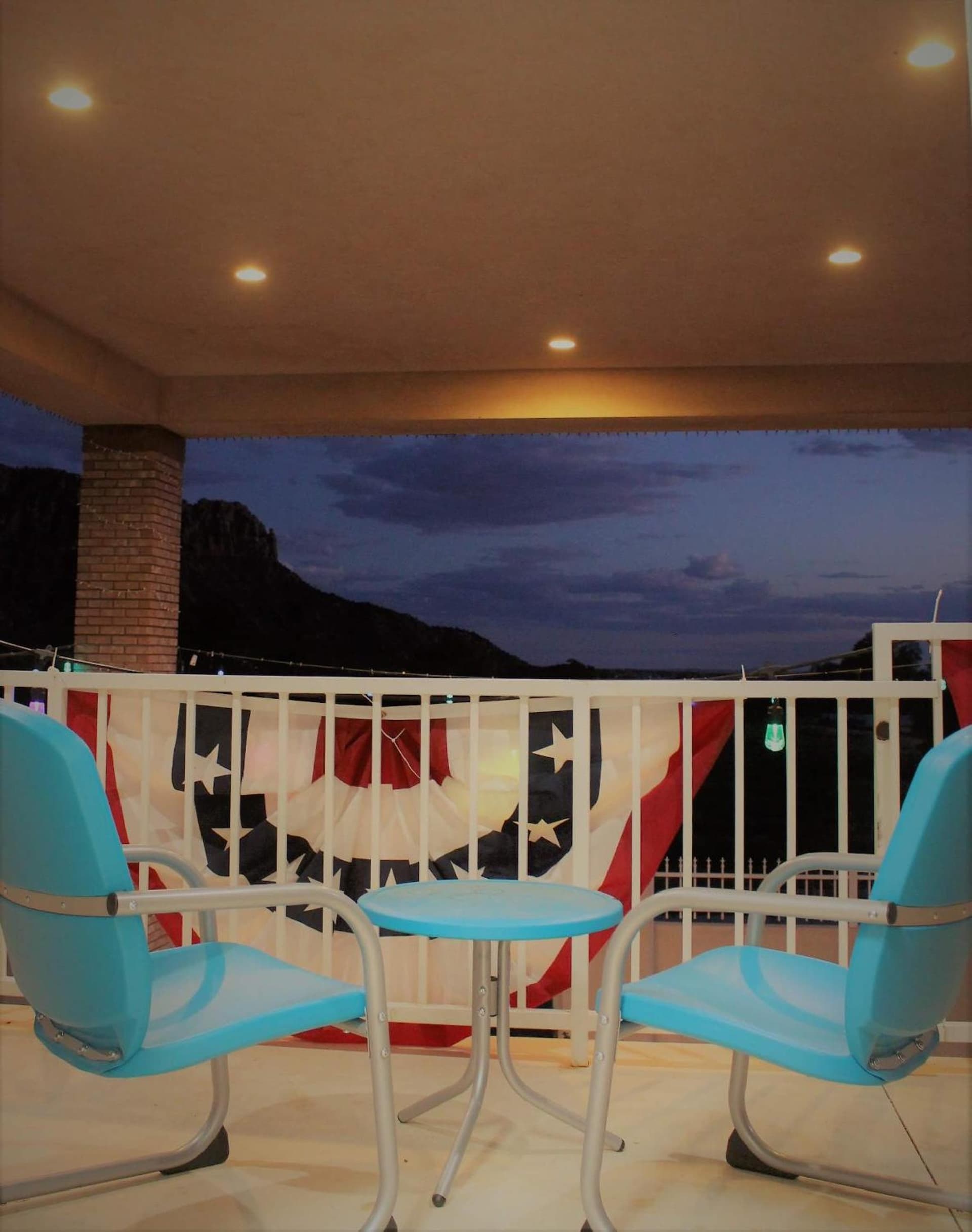 Zion's Most Wanted Hotel interior in Hildale, UT — gallery photo 2
