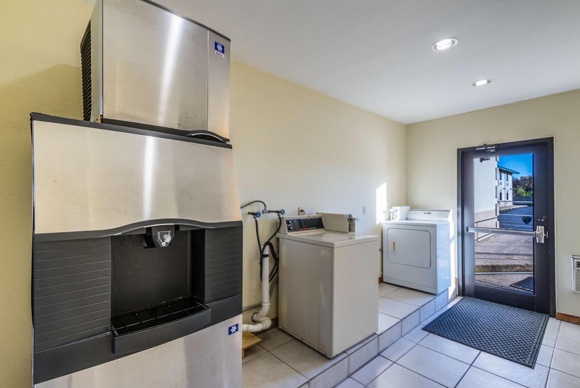 Motel 6-Urbana, IL gallery photo in Champaign, IL — image 10