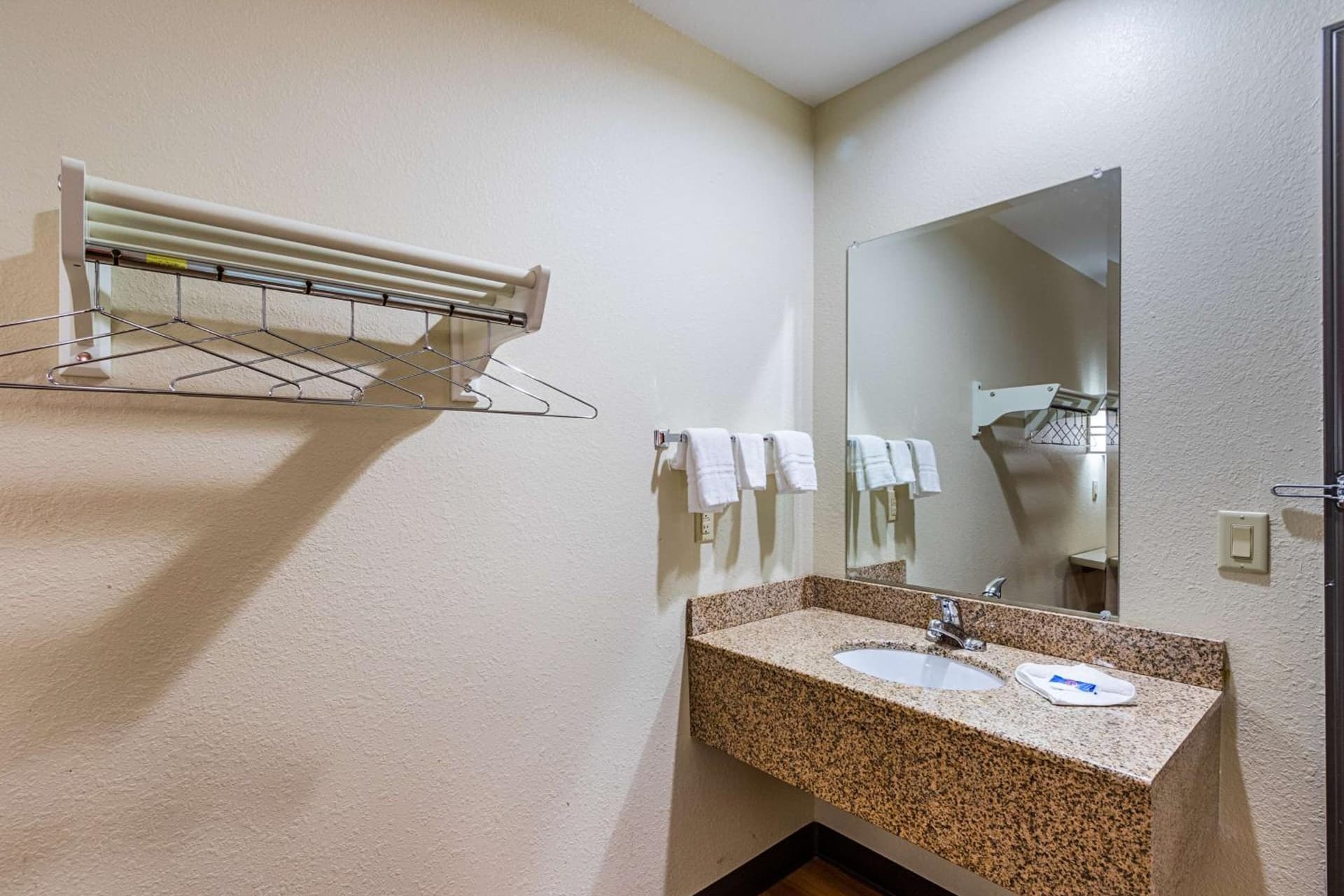 Motel 6-Urbana, IL gallery photo in Champaign, IL — image 21