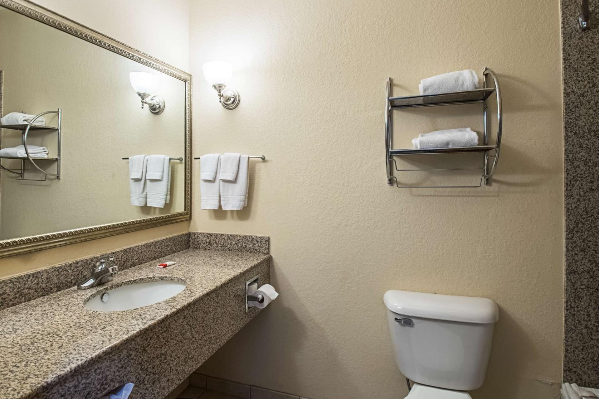 Days Inn by Wyndham Copperas Cove gallery photo in Copperas Cove, TX — image 44