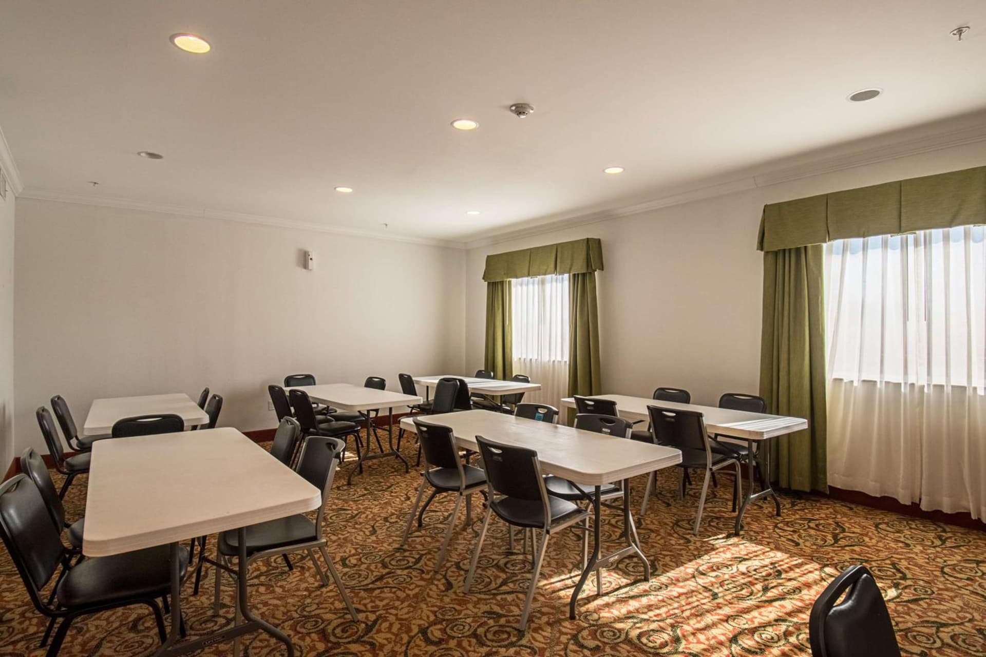 Days Inn by Wyndham Copperas Cove gallery photo in Copperas Cove, TX — image 35
