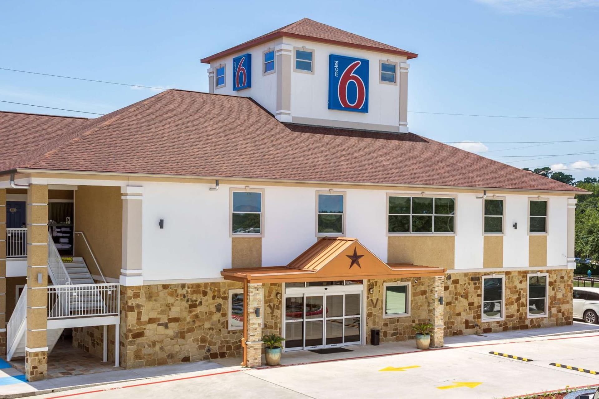 Motel 6-Houston, TX - North interior in Houston, TX — gallery photo 2