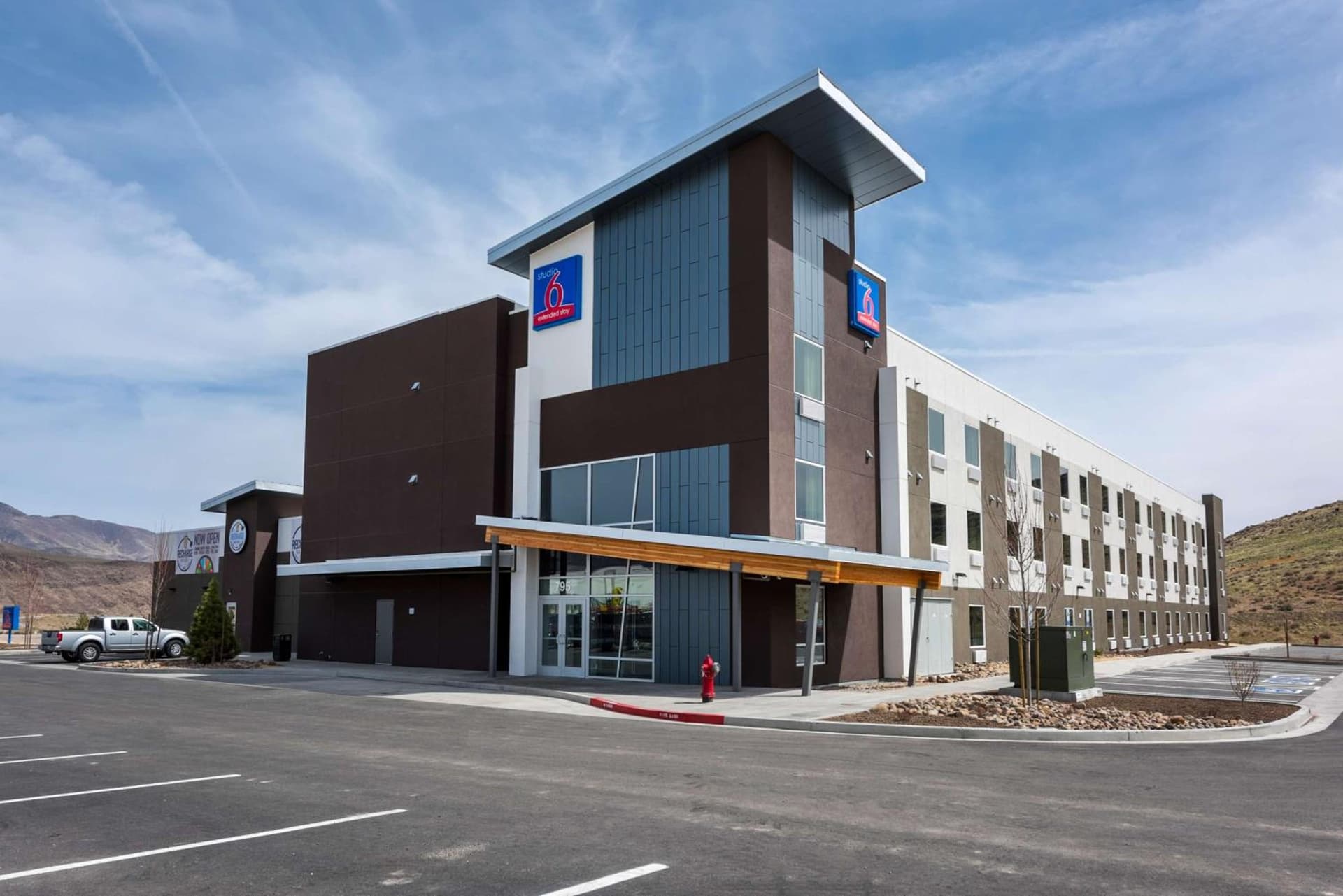 Studio 6-Mccarran, NV - Sparks - Tahoe - Reno Industrial Center featured exterior or lobby in Clark, NV — similar hotel