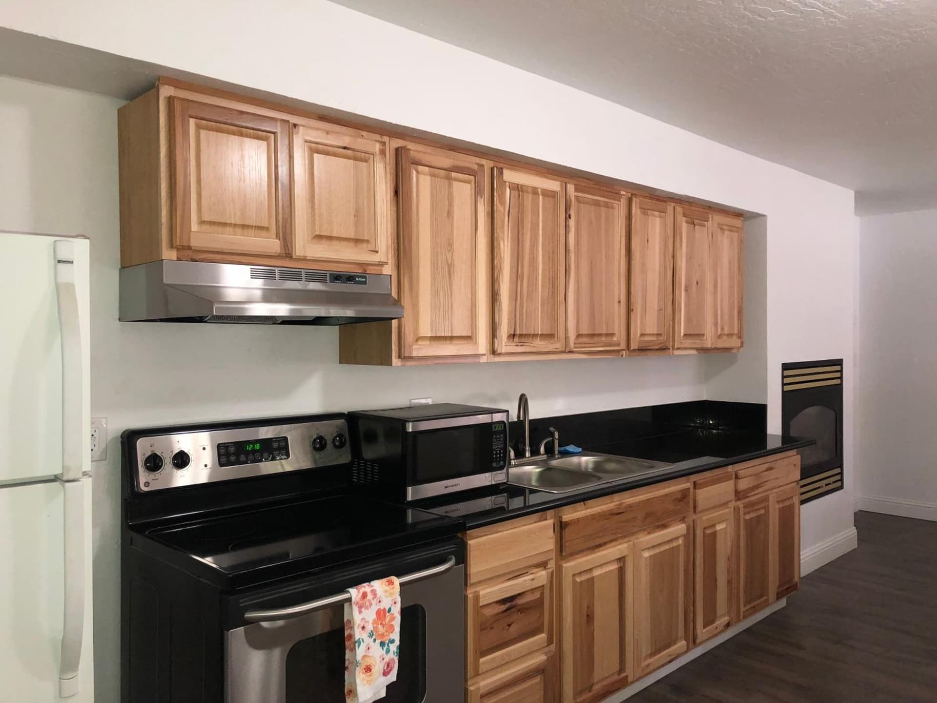Cedar Inn & Suites property views in South Lake Tahoe, CA — gallery photo 3