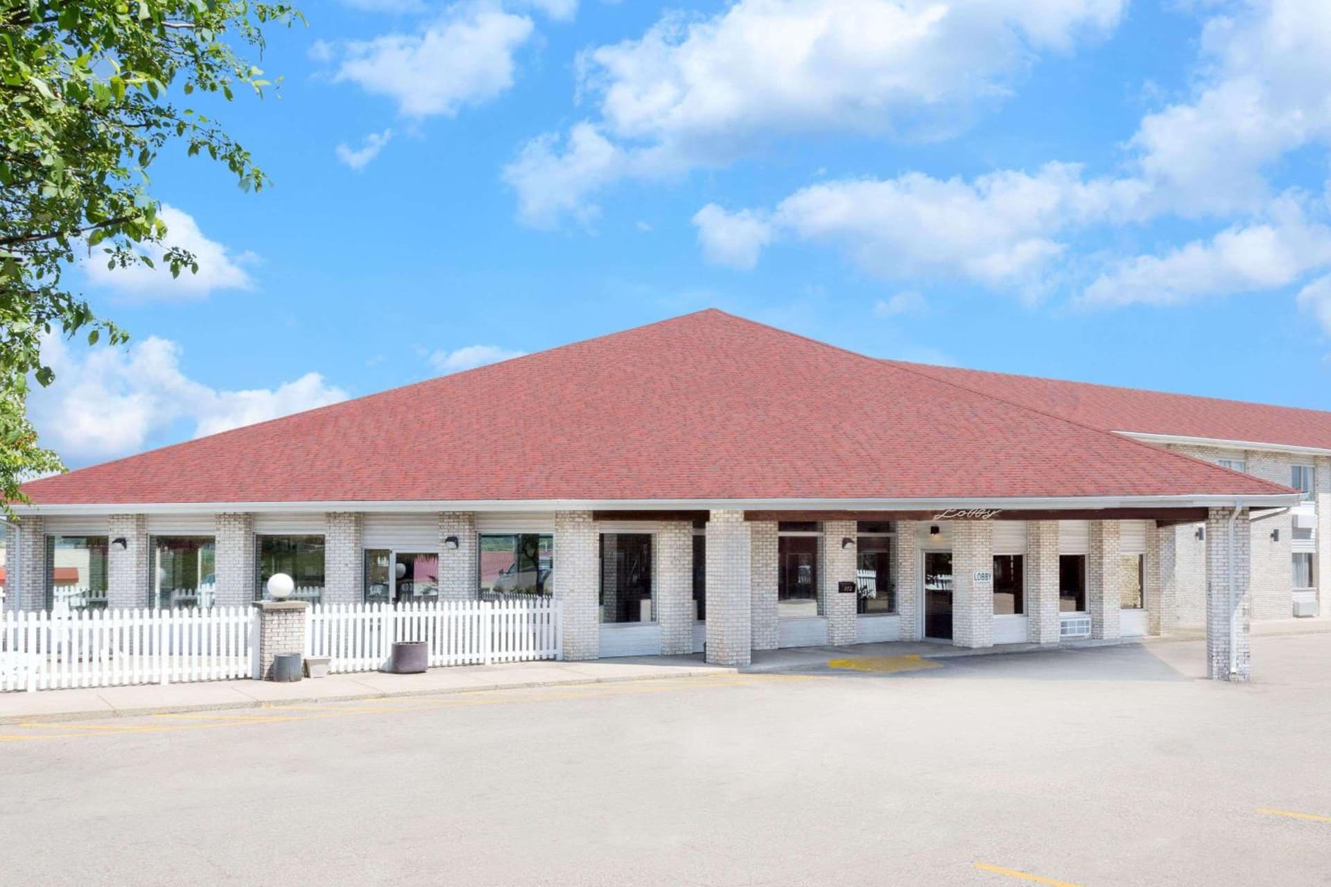 Days Inn by Wyndham Jackson featured exterior or lobby in Jackson, OH — similar hotel