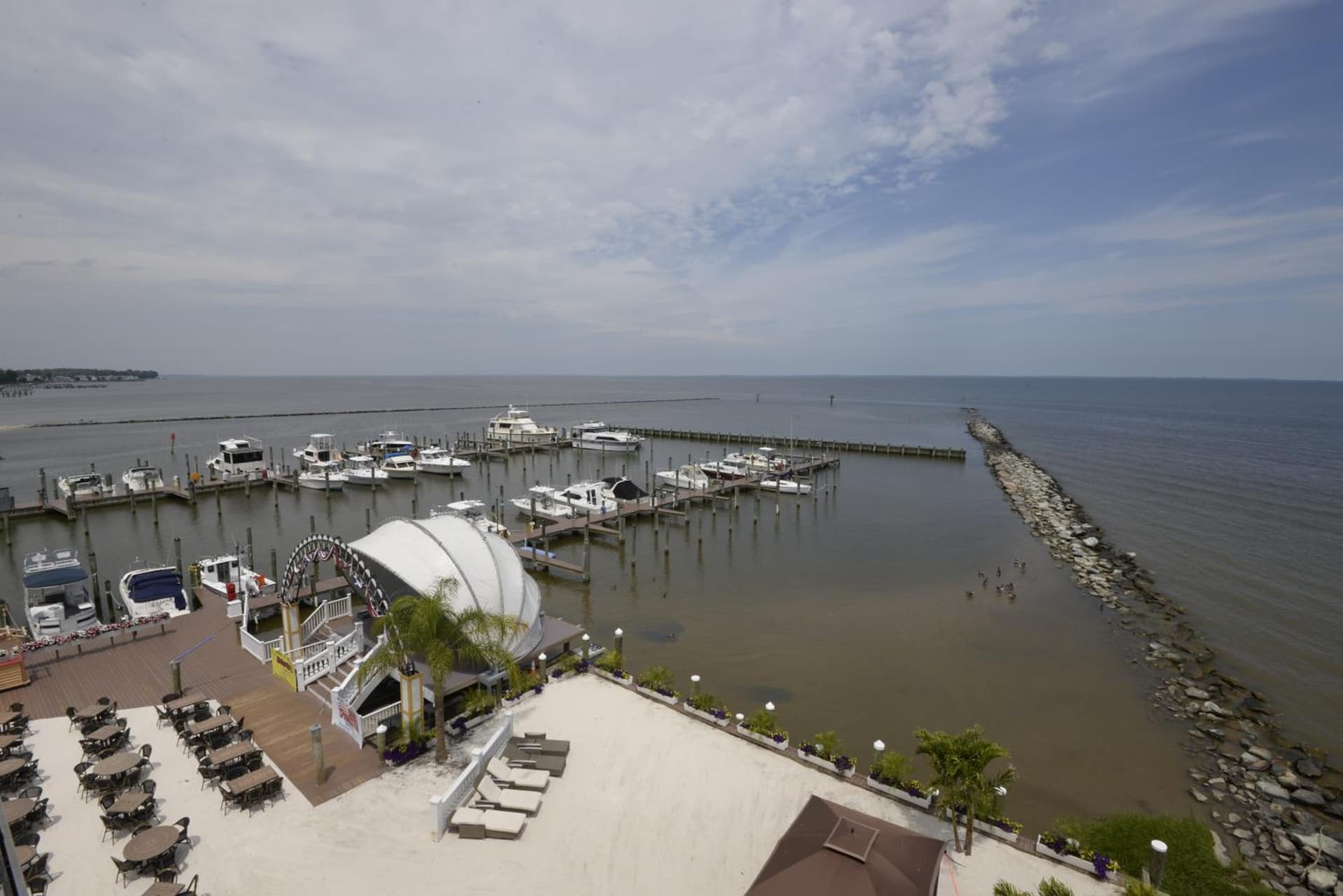 Rod 'N' Reel Resort gallery photo in Chesapeake Beach, MD — image 52