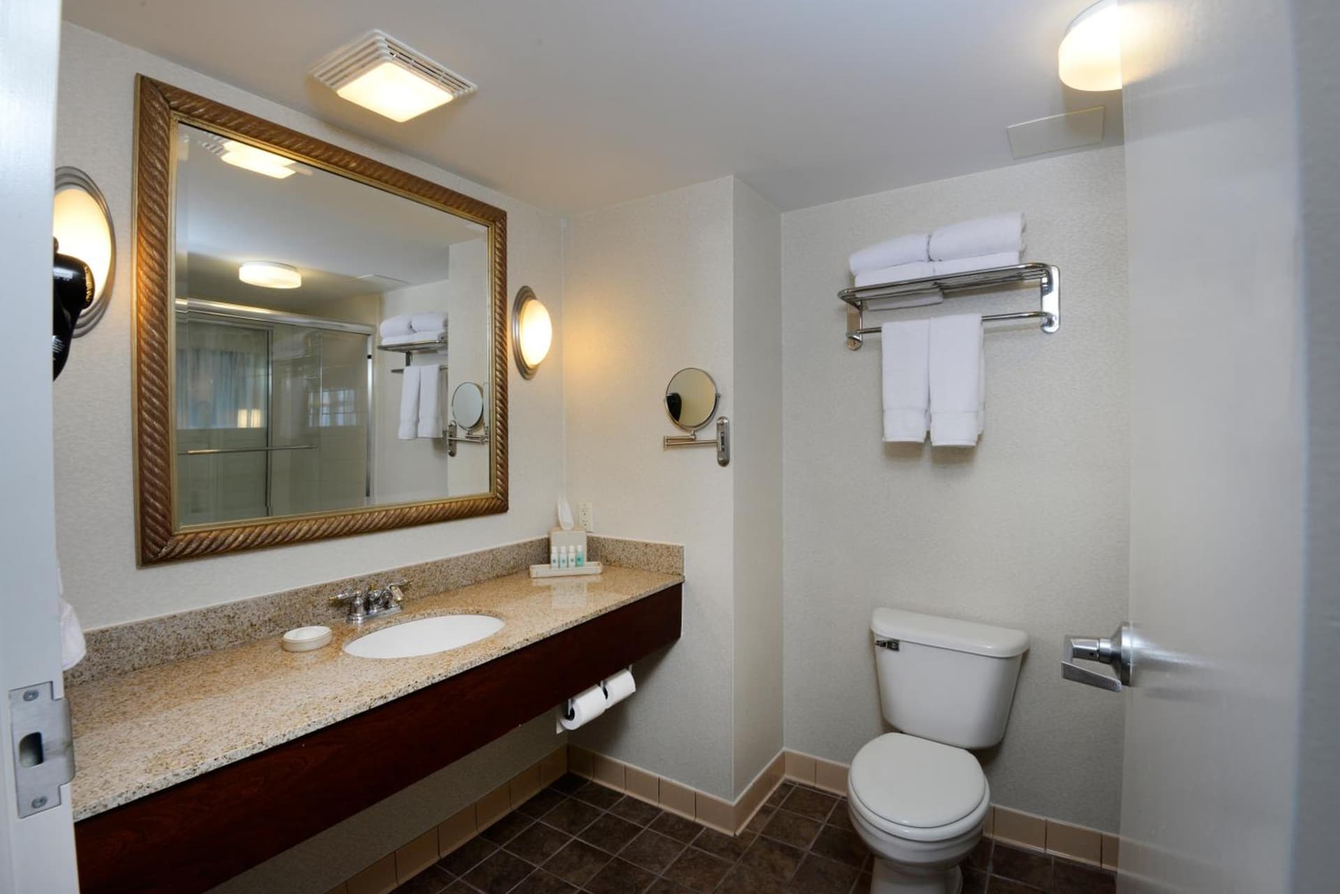 Rod 'N' Reel Resort gallery photo in Chesapeake Beach, MD — image 18