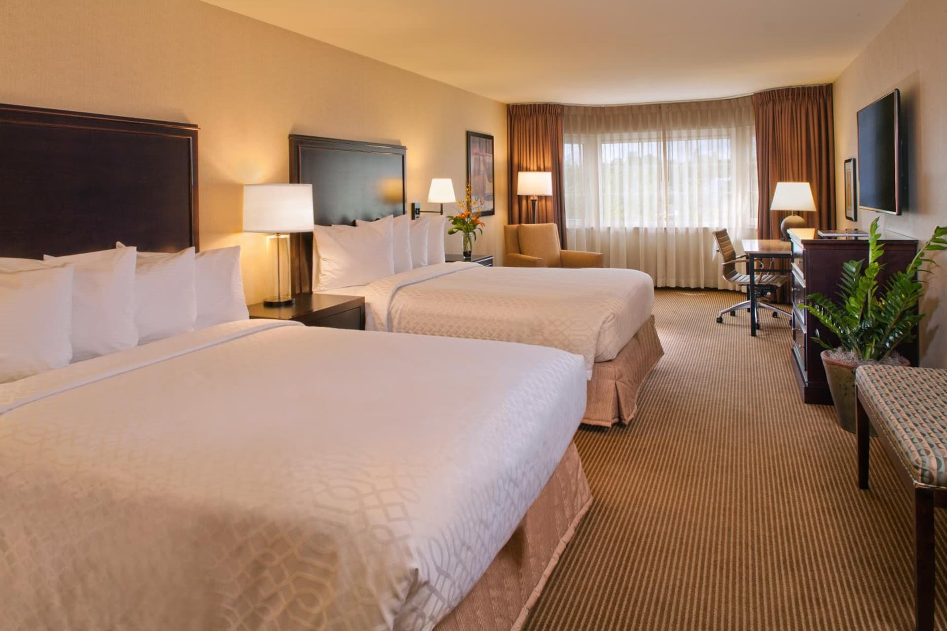 Silver Cloud Hotel - Seattle Broadway property views in Seattle, WA — gallery photo 3
