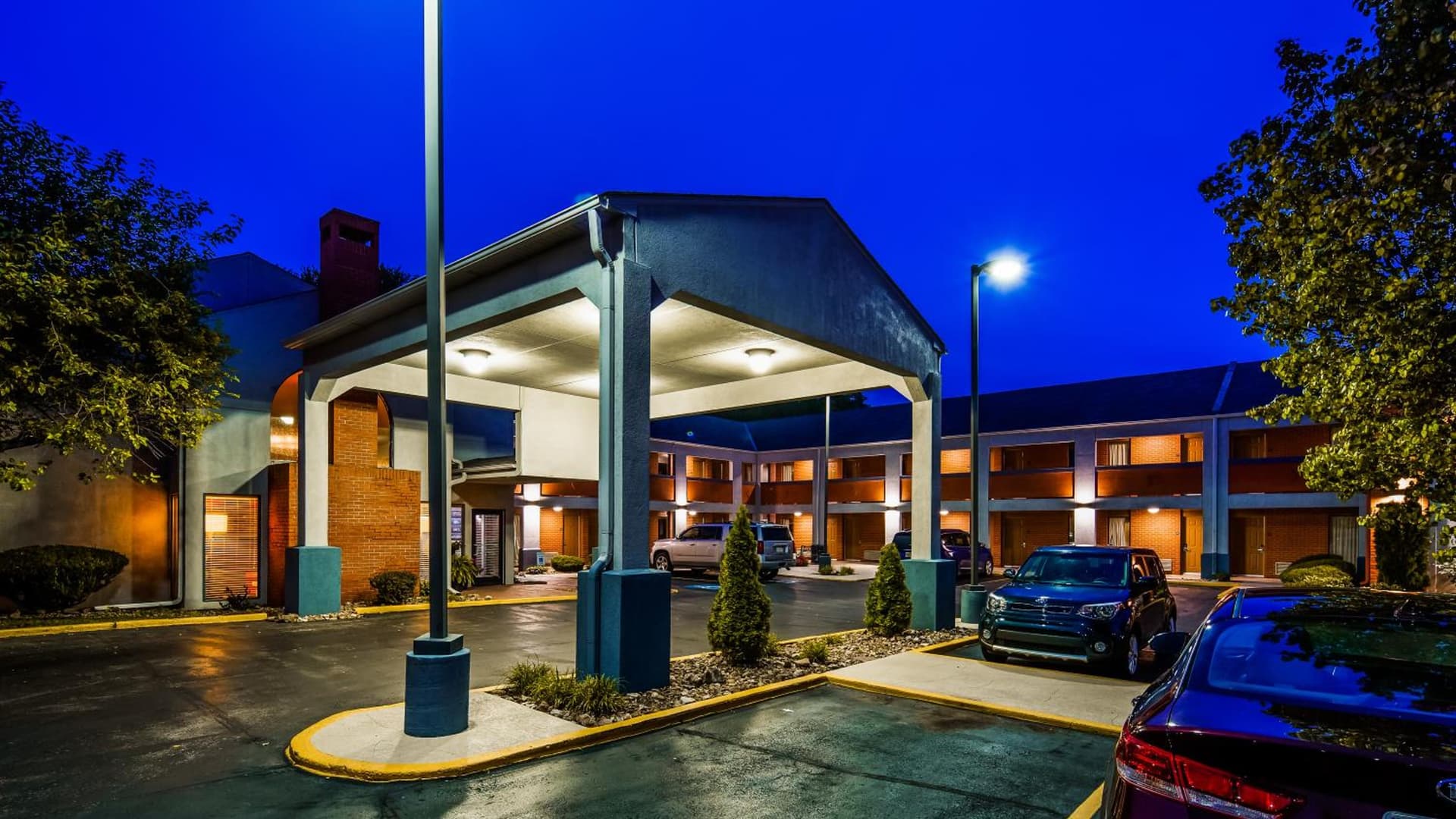 SureStay by Best Western Kansas City Country Inn North featured exterior or lobby in Kansas City, MO — similar hotel