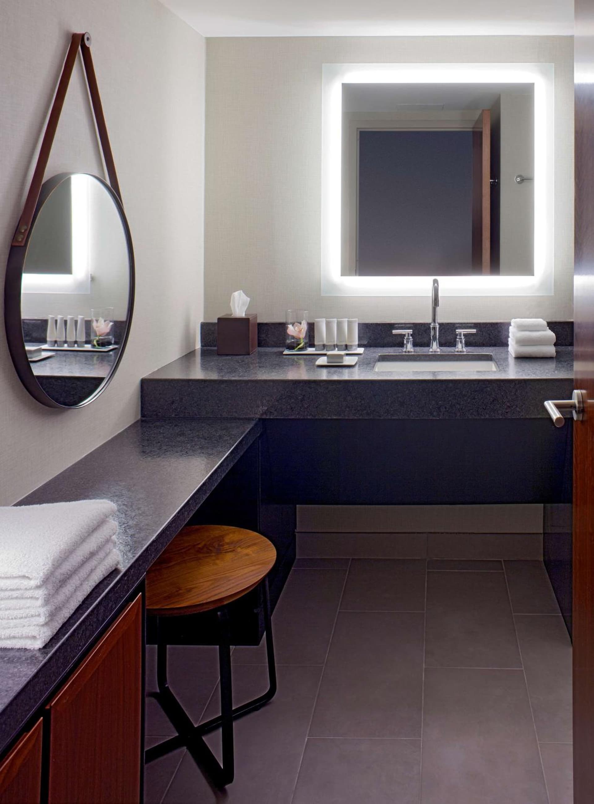 Hyatt Regency Minneapolis gallery photo in Minneapolis, MN — image 27