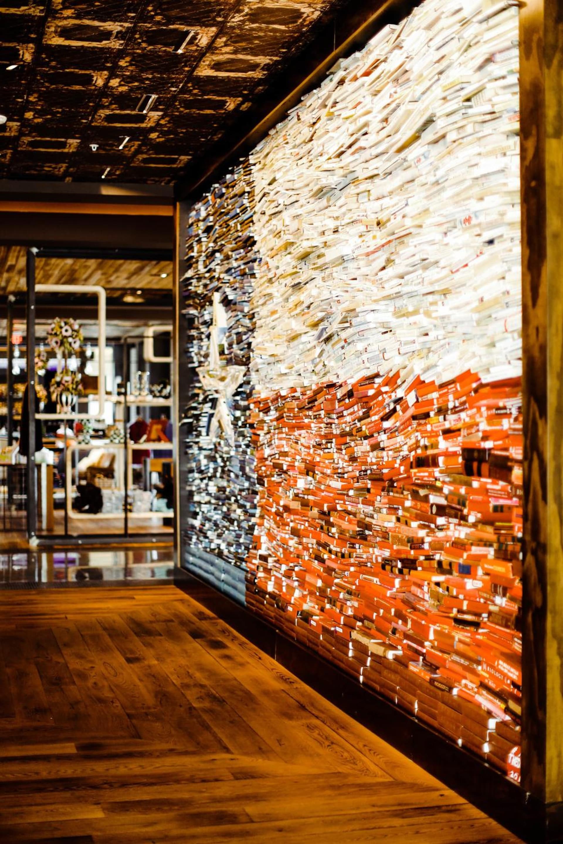 The George, by Valencia Hotel Collection gallery photo in College Station, TX — image 8