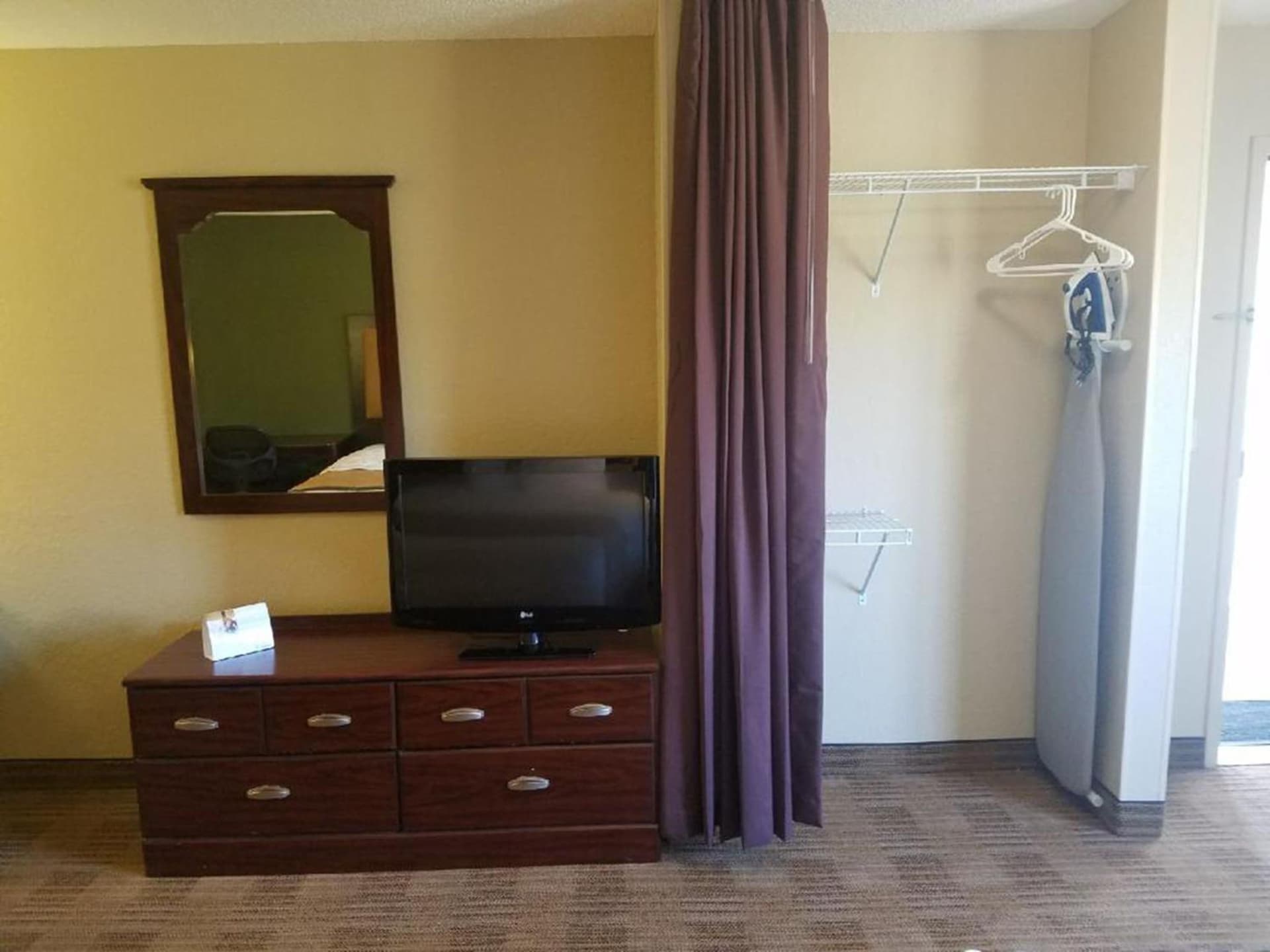 Extended Stay America Select Suites - Roanoke - Airport gallery photo in Roanoke, VA — image 47