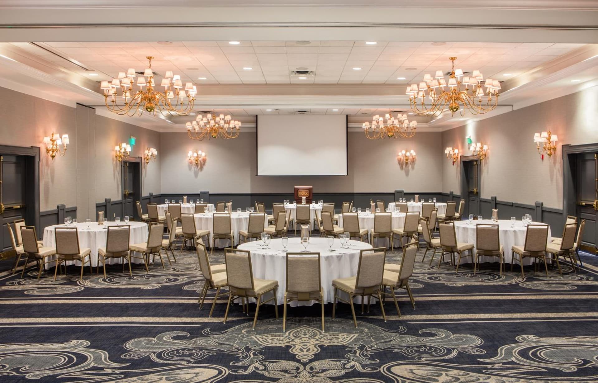 The Equinox Golf Resort & Spa gallery photo in Manchester — image 126