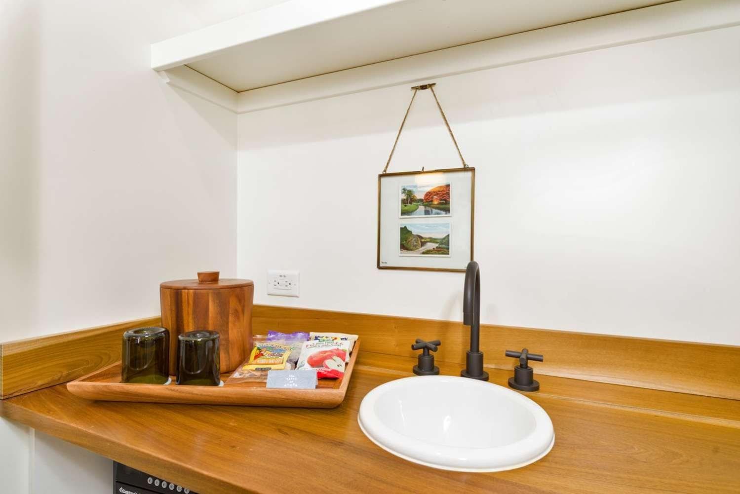 The Surfjack Hotel & Swim Club - NO AMENITY FEE gallery photo in Honolulu, HI — image 73