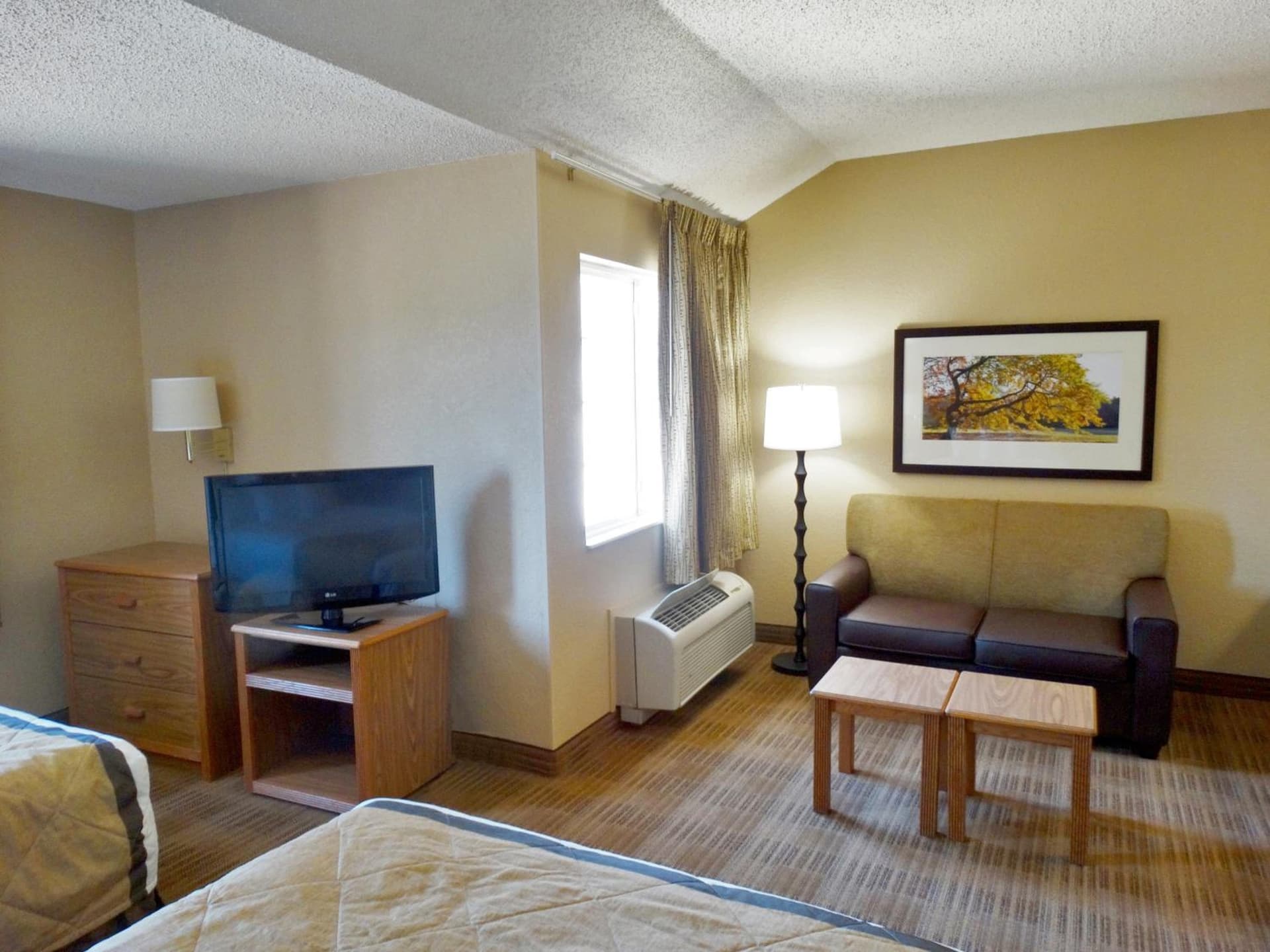 Extended Stay America Select Suites - Denver - Tech Center South - Greenwood Village gallery photo in Centennial, CO — image 15
