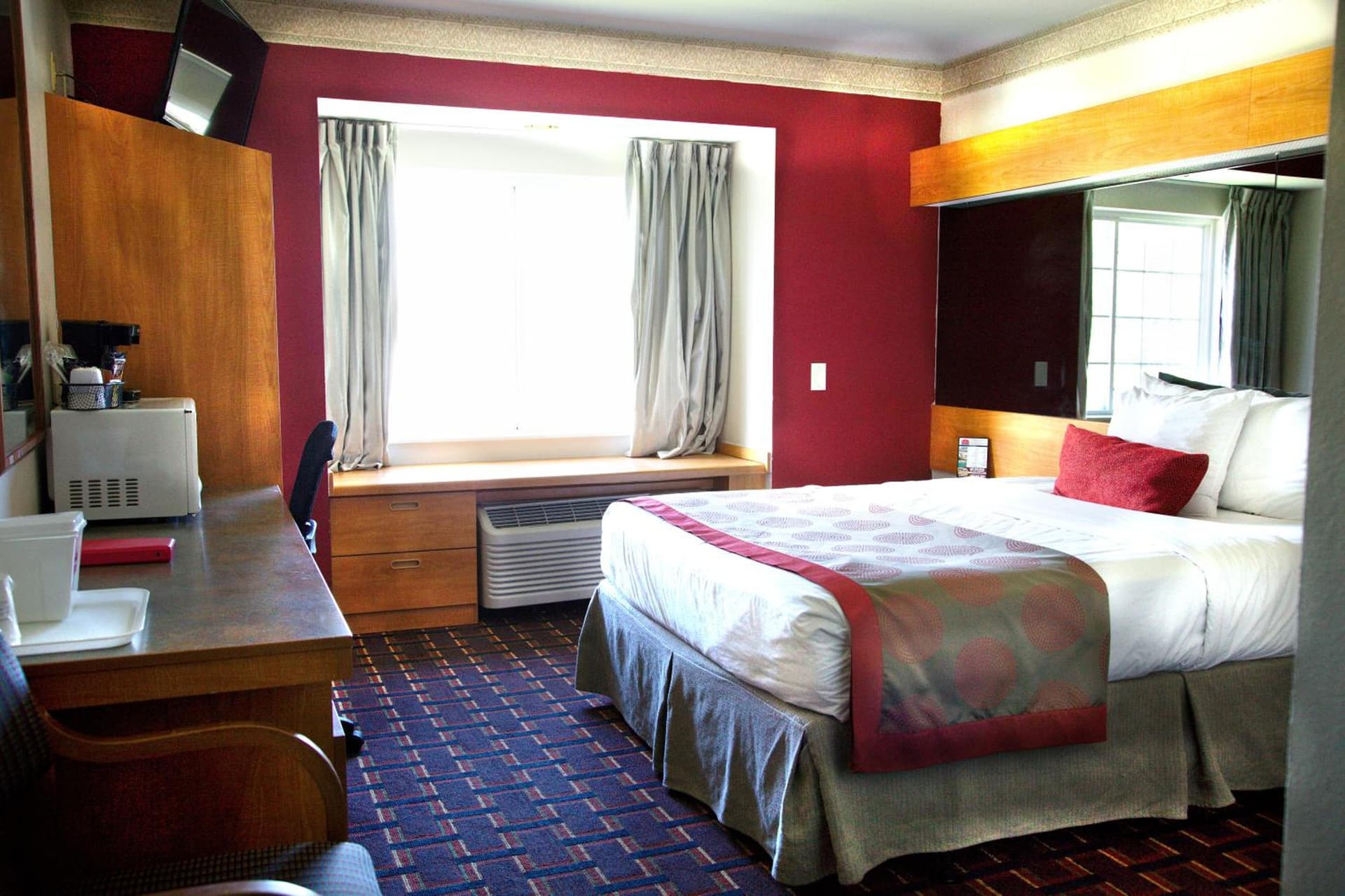 Ramada Limited by Wyndham, Bloomington I-55 & I-74 IL property views in Bloomington, IL — gallery photo 3