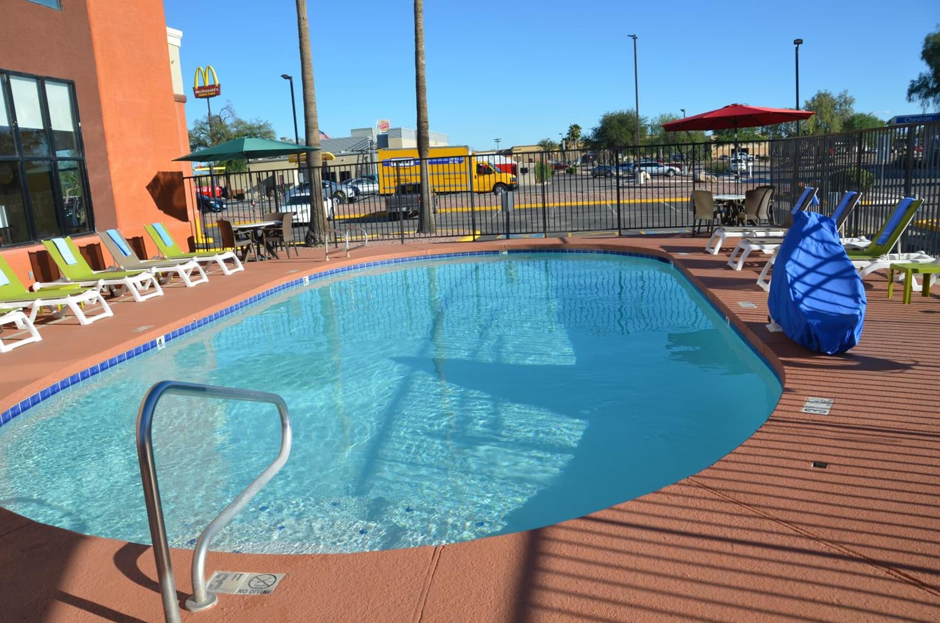 Days Inn & Suites by Wyndham Tucson/Marana gallery photo in Tucson, AZ — image 77