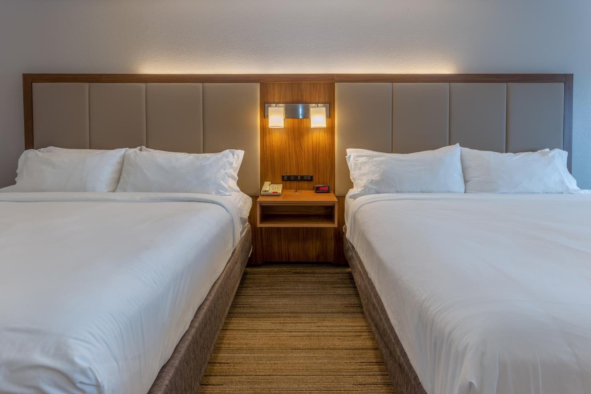 Holiday Inn Express - Indianapolis - Southeast by IHG interior in Indianapolis, IN — gallery photo 2
