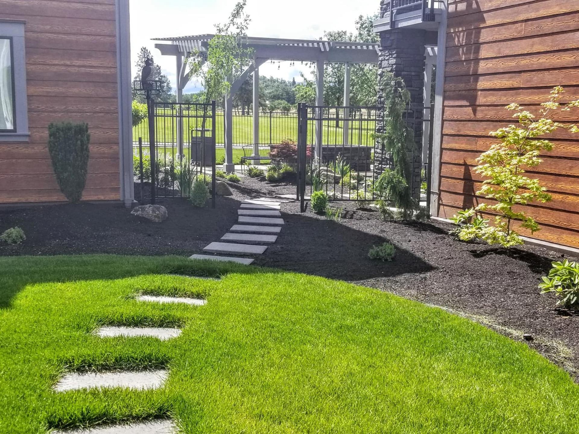 Resort at Eagle Point Golf Club Lodging gallery photo in Medford, OR — image 9