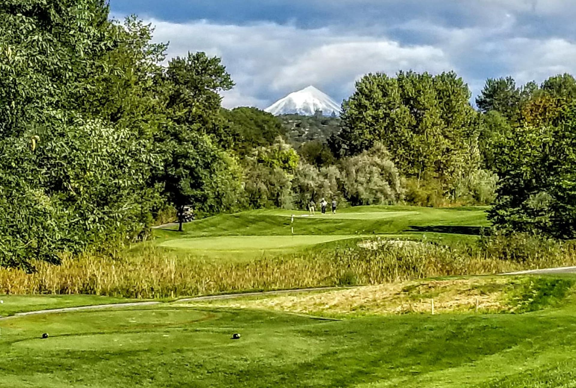 Resort at Eagle Point Golf Club Lodging property views in Medford, OR — gallery photo 3